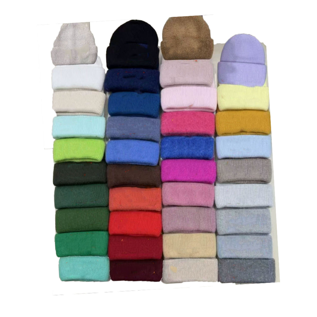 Cuffed Knitted Beanie With Fashionable Stone