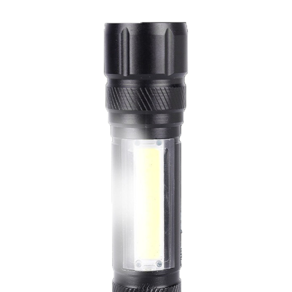 Zoom In-Out Flashlight with Clip