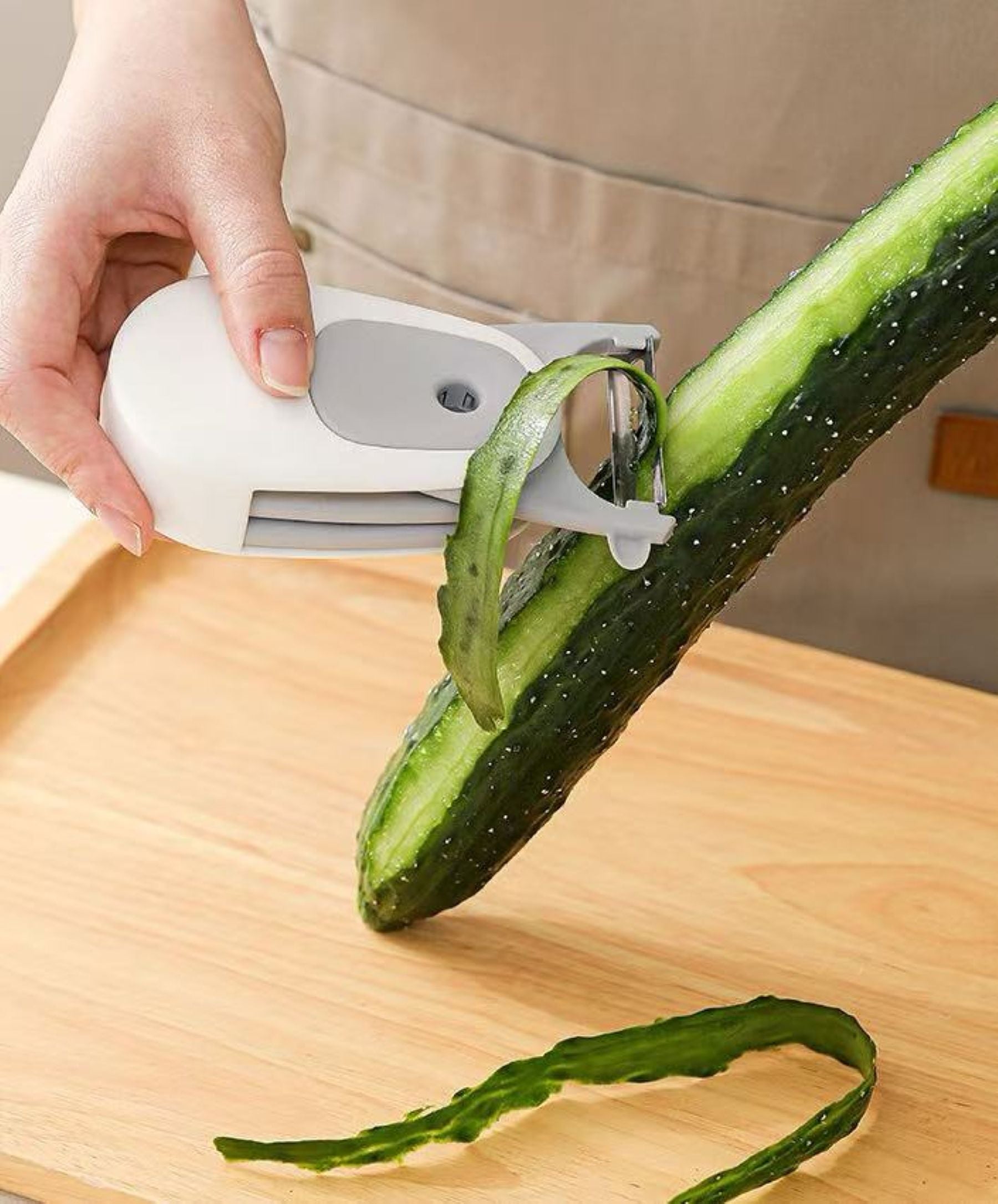 Multifunctional Three-in-One Peeling Knife