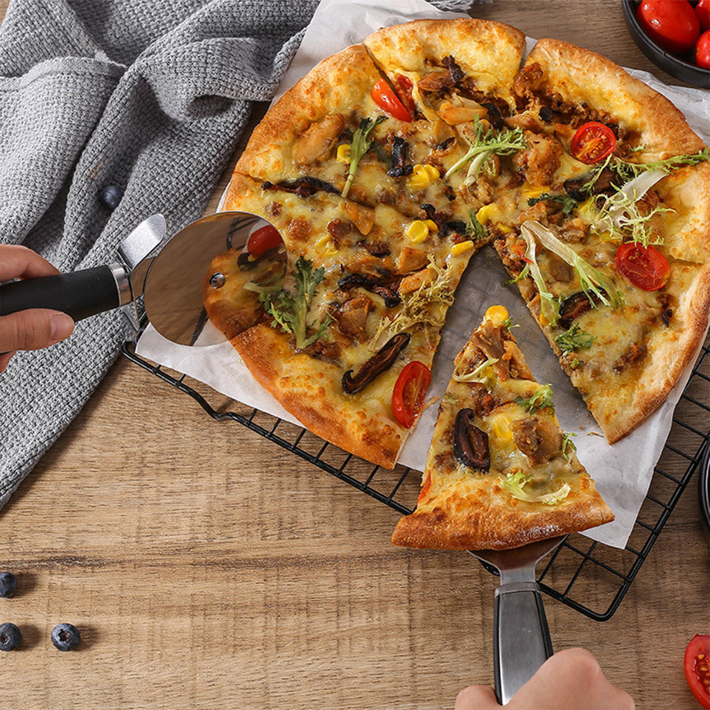 Classic Pizza Wheel With Sharp Blade