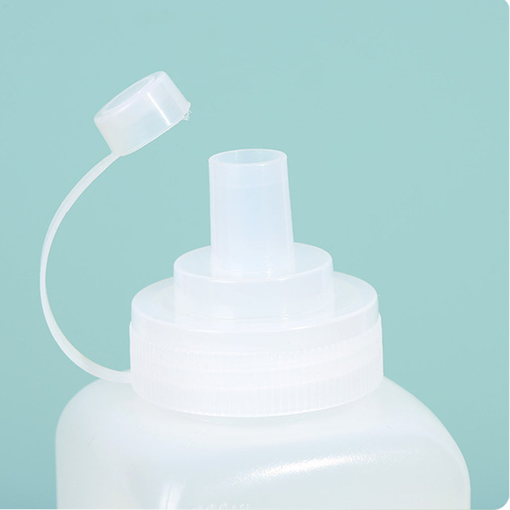 27-Ounce Food-Grade Plastic Squeeze Sauce Bottle with Scale