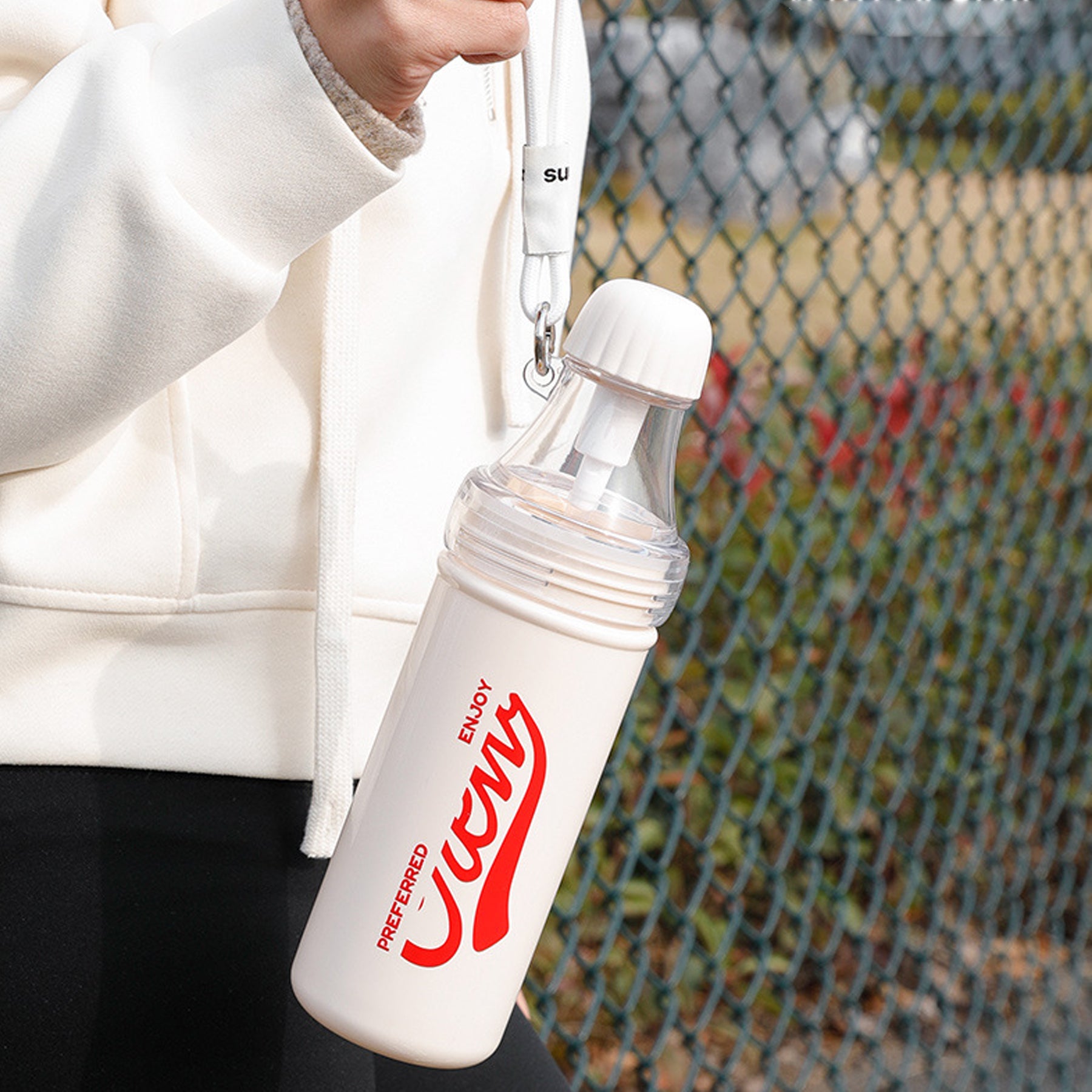 22oz Removable Plastic Sports Bottle With Straw And Handle