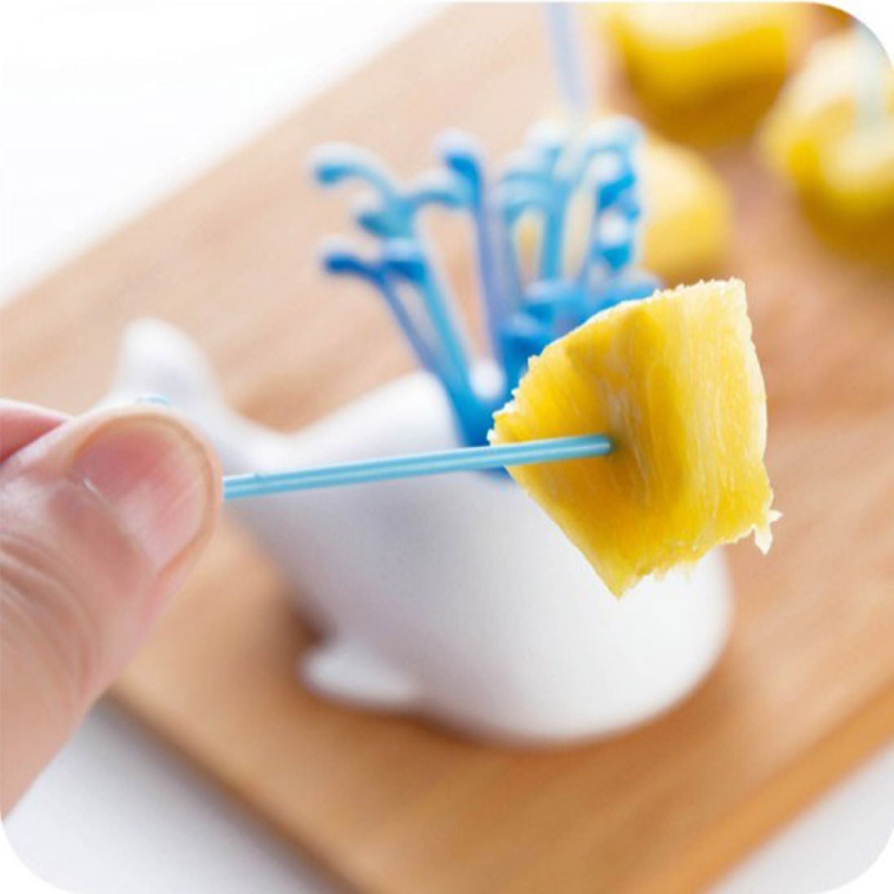 Creative Whale-Shaped Water-Spouting Fruit Forks