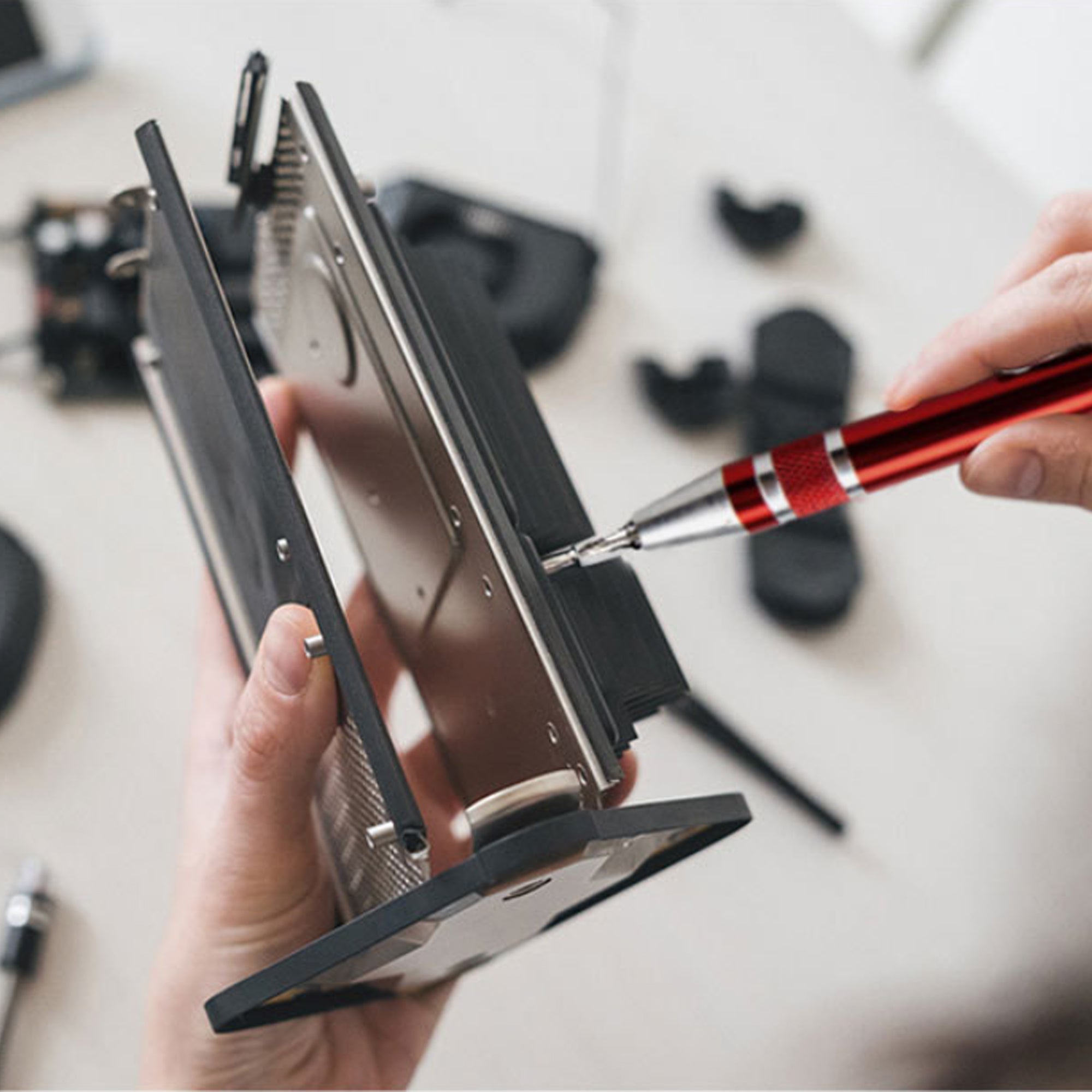 8-in-1 Aluminum Tool Pen With Screwdriver