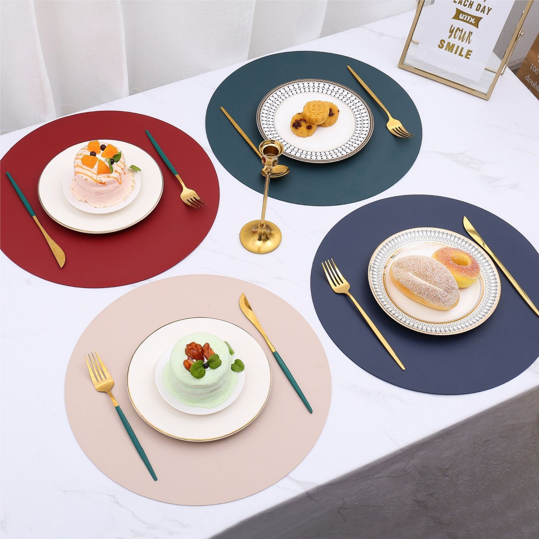 Round Minimalist Heat Insulated Placemat