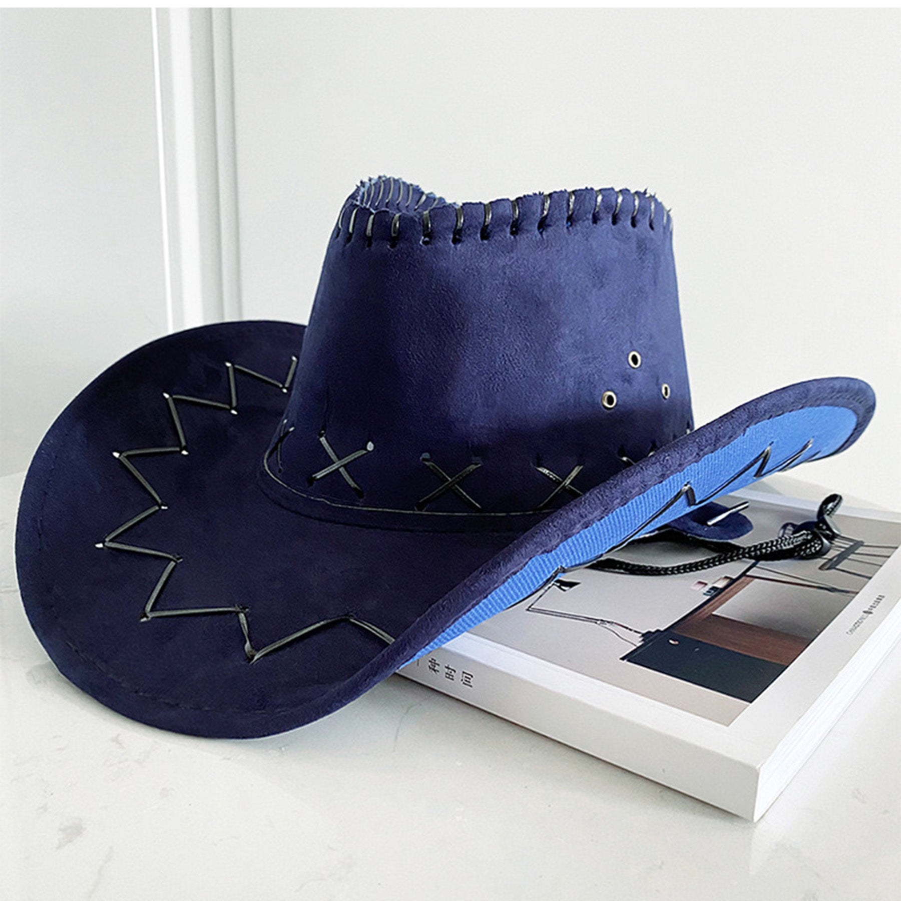 American Vintage Large Eaves Western Cowboy