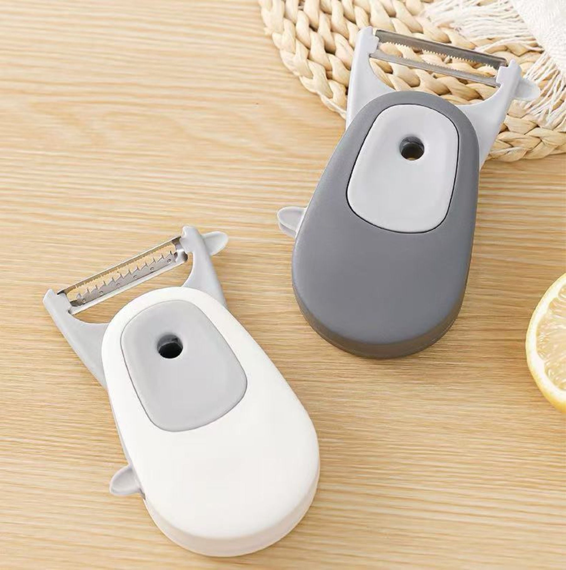 Multifunctional Three-in-One Peeling Knife