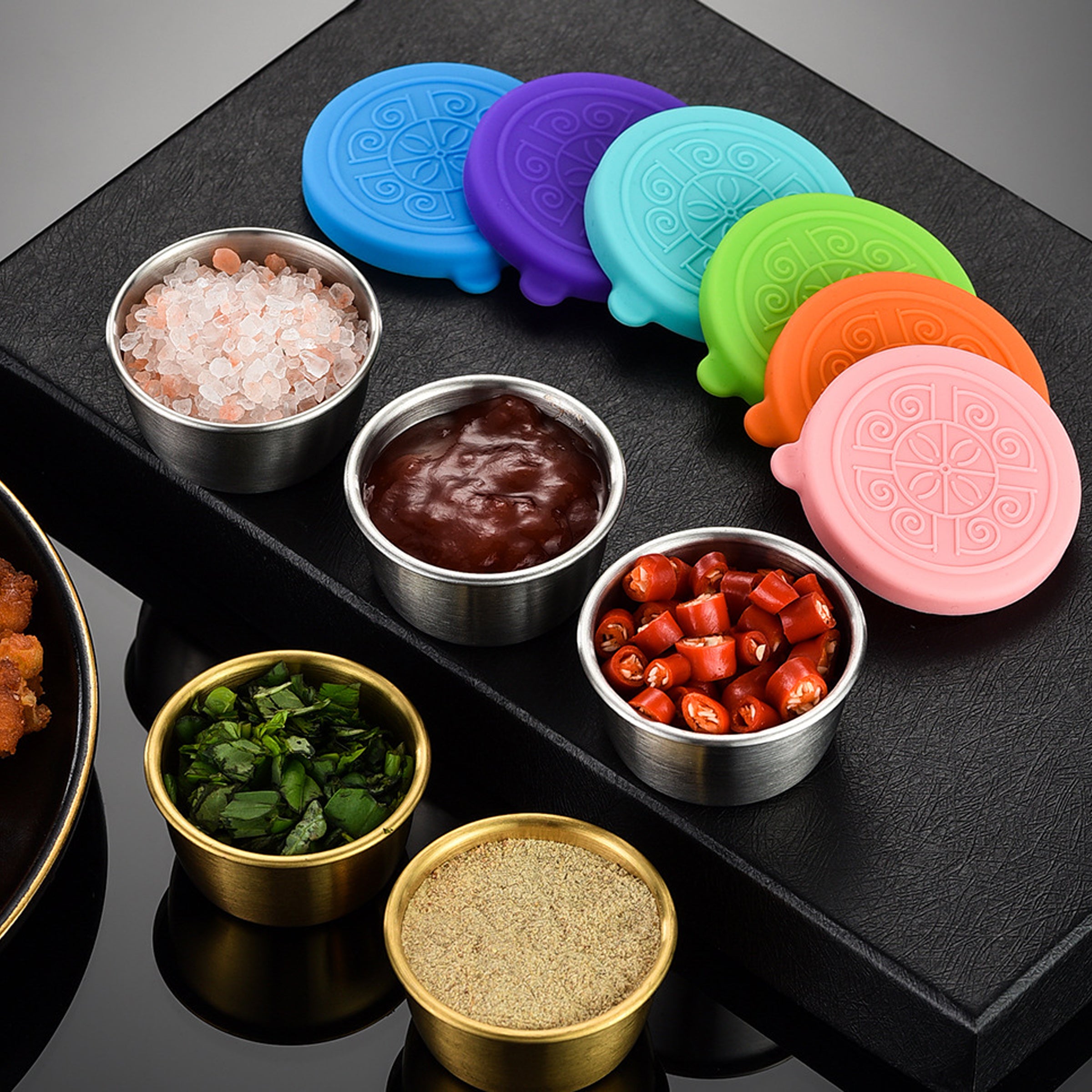 Small Condiment Containers with Silicone Lids