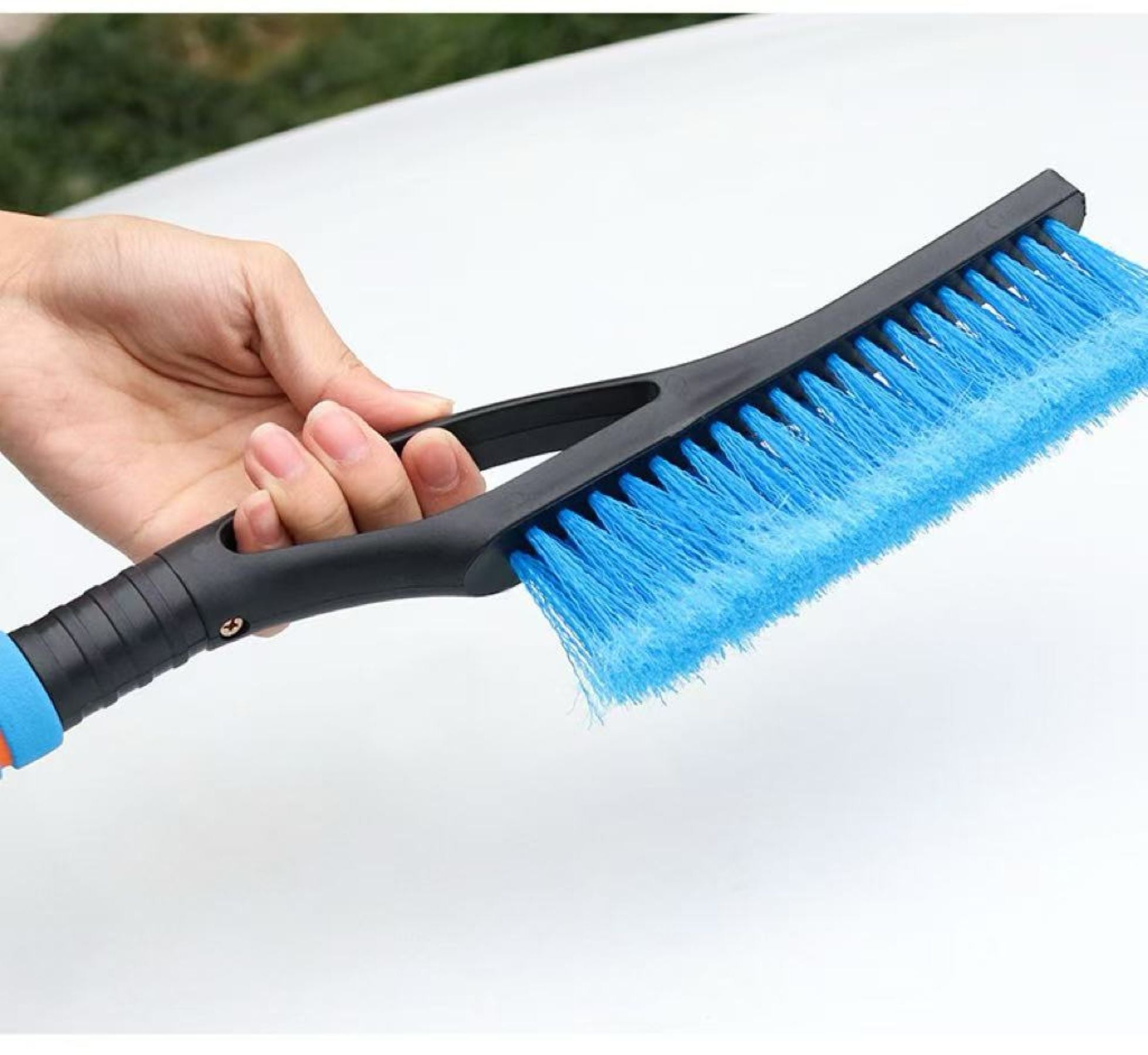 Vehicle Two-In-One Snow Removal Tool
