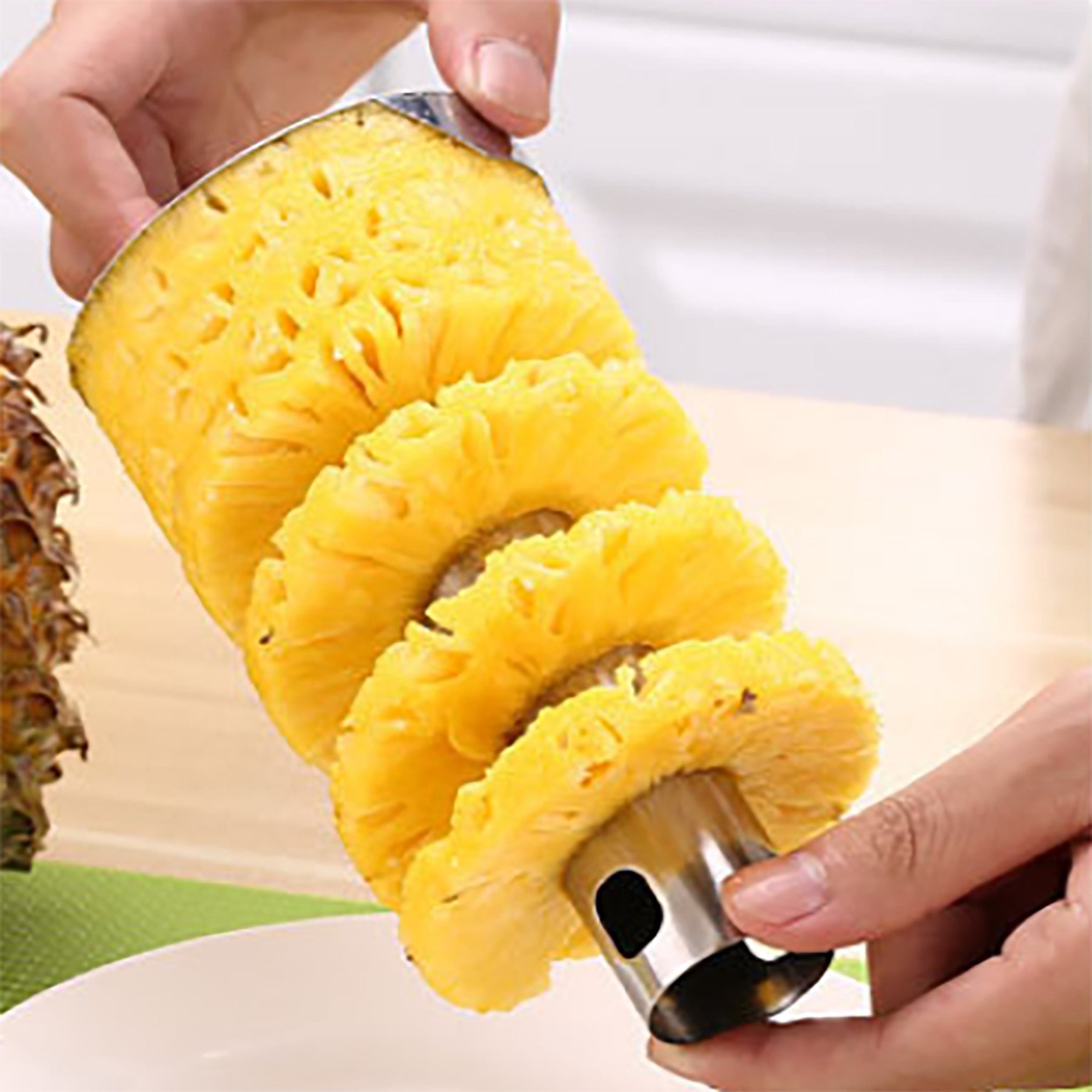 Stainless Steel Thickened Sharp Coring Pineapple Knife
