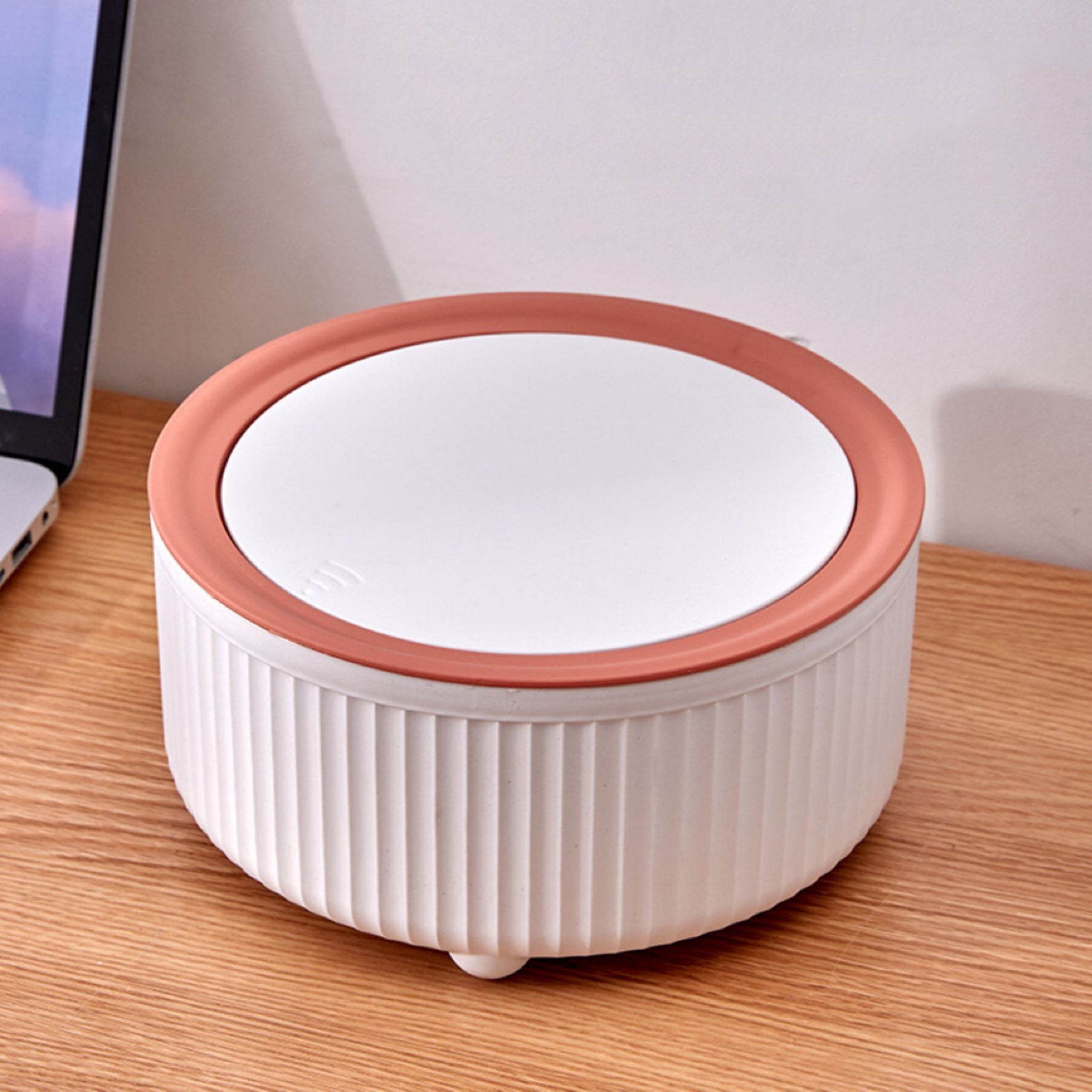 Simple Desktop Trash Can