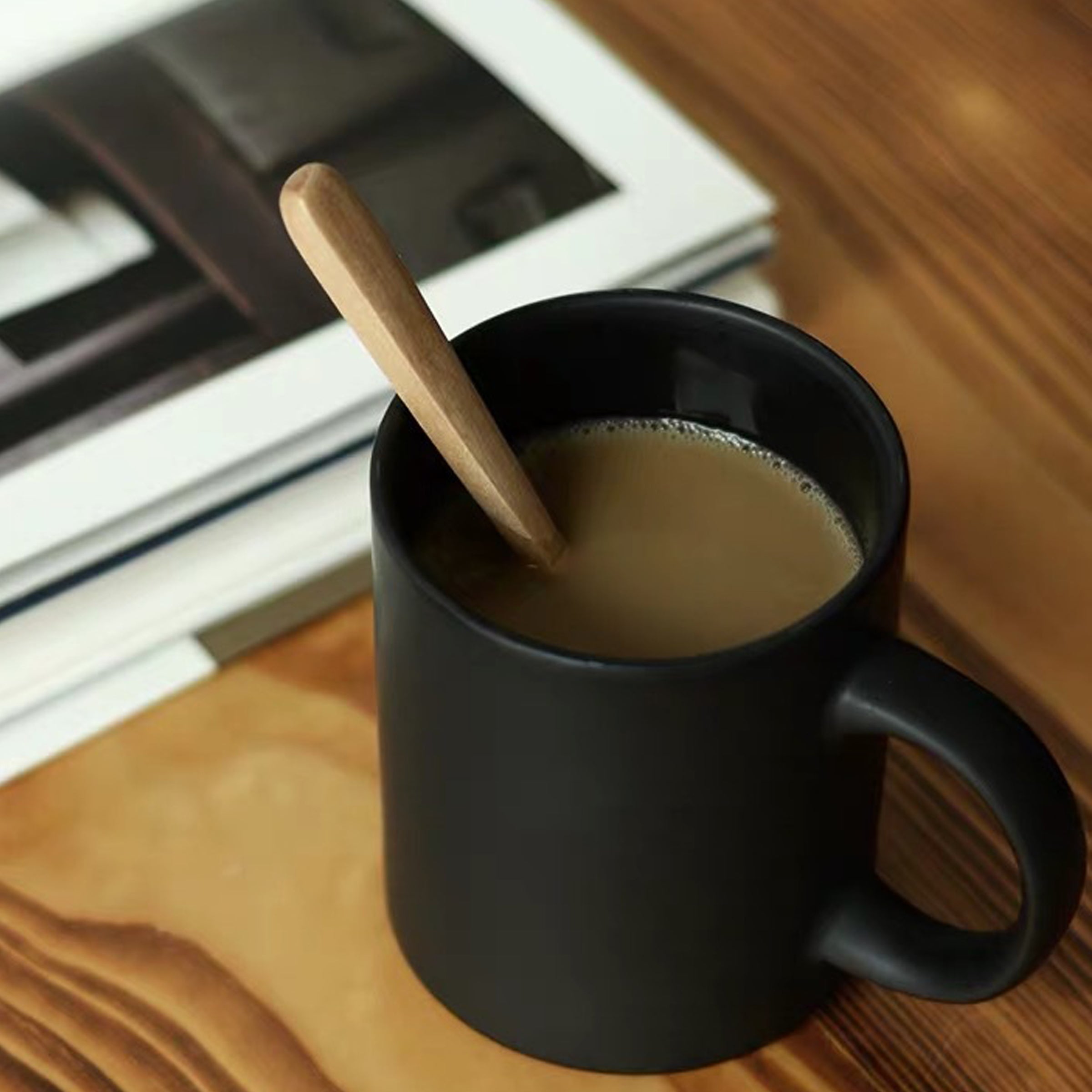 Stoneware Mug With Handle
