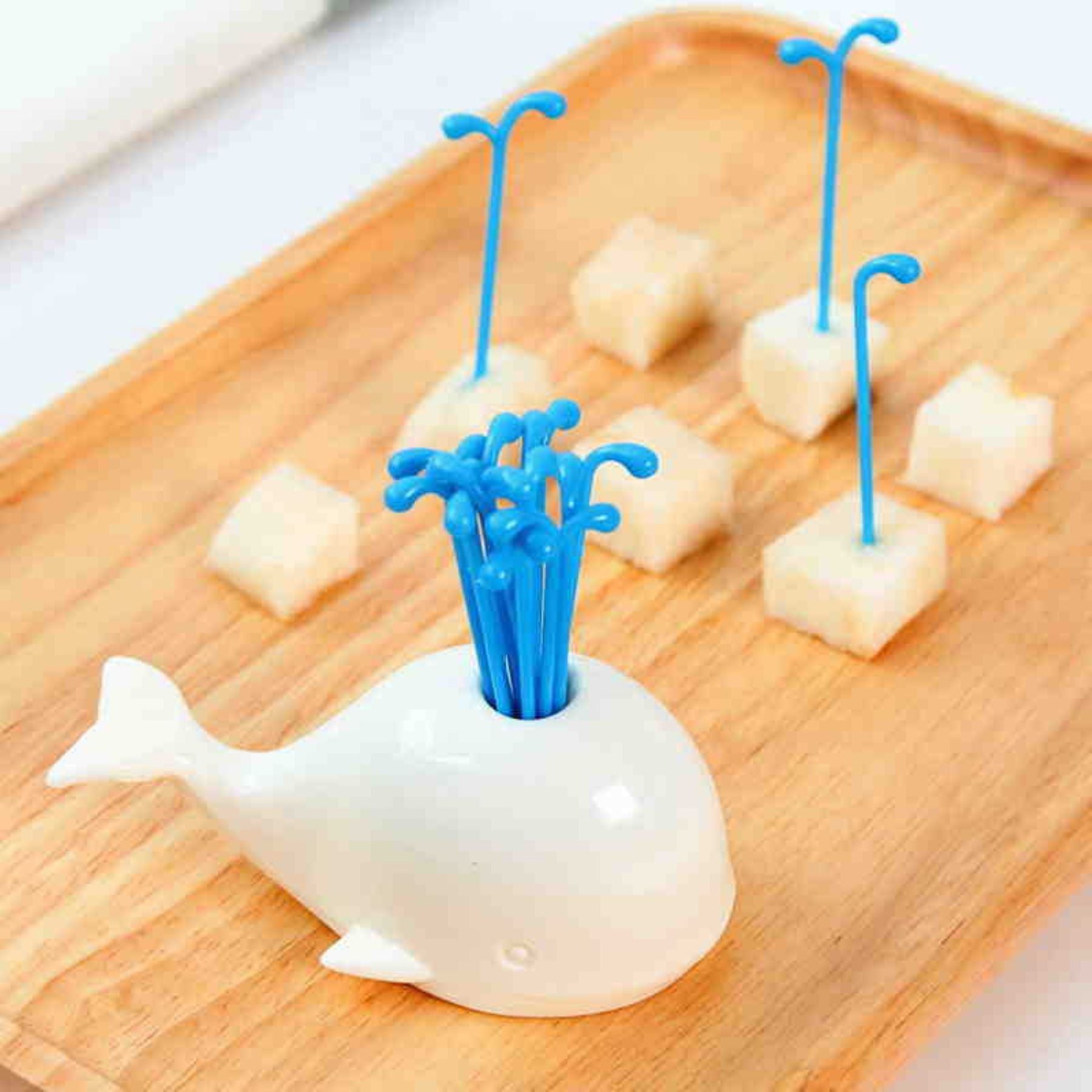 Creative Whale-Shaped Water-Spouting Fruit Forks