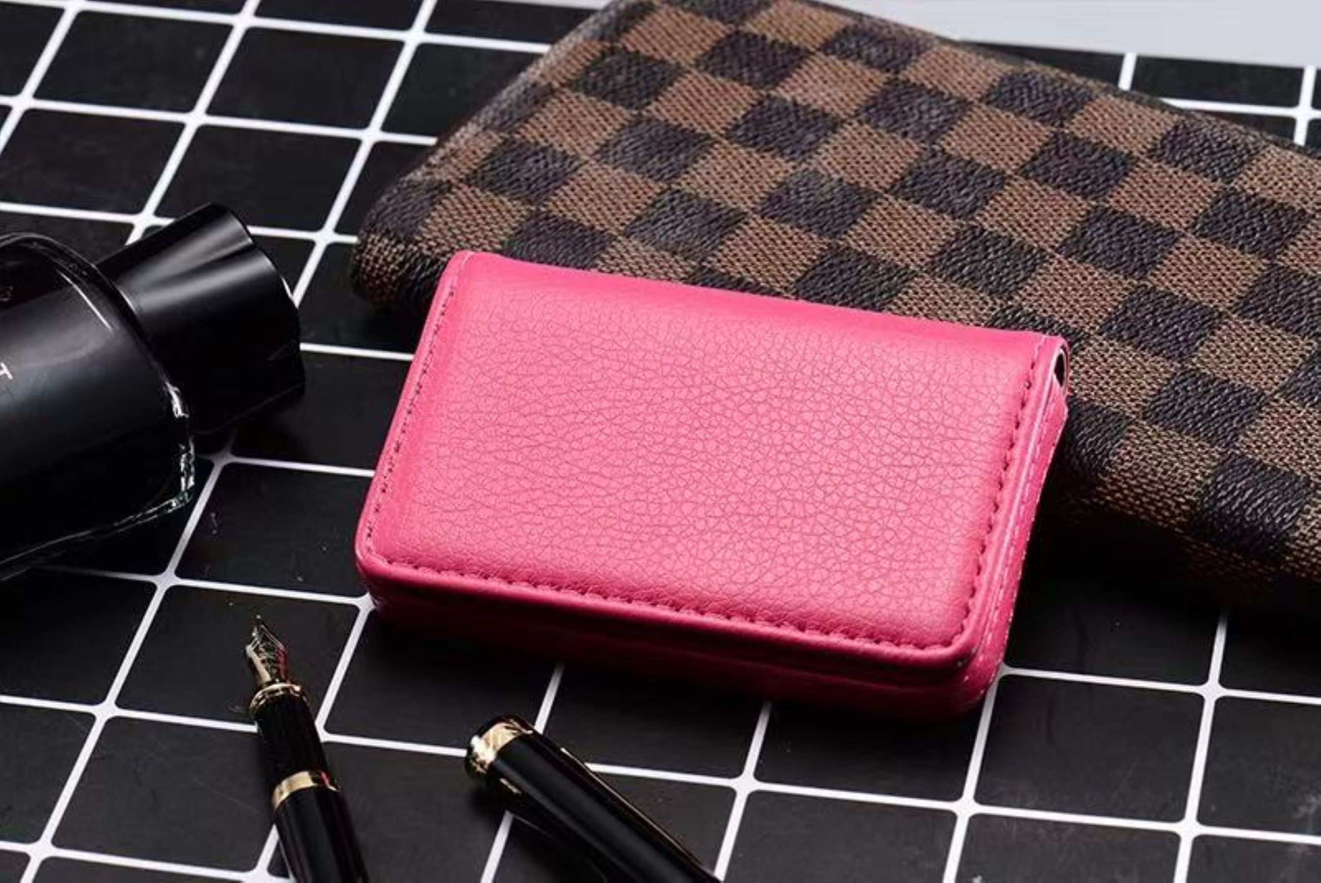 Cortical Business Card Holder