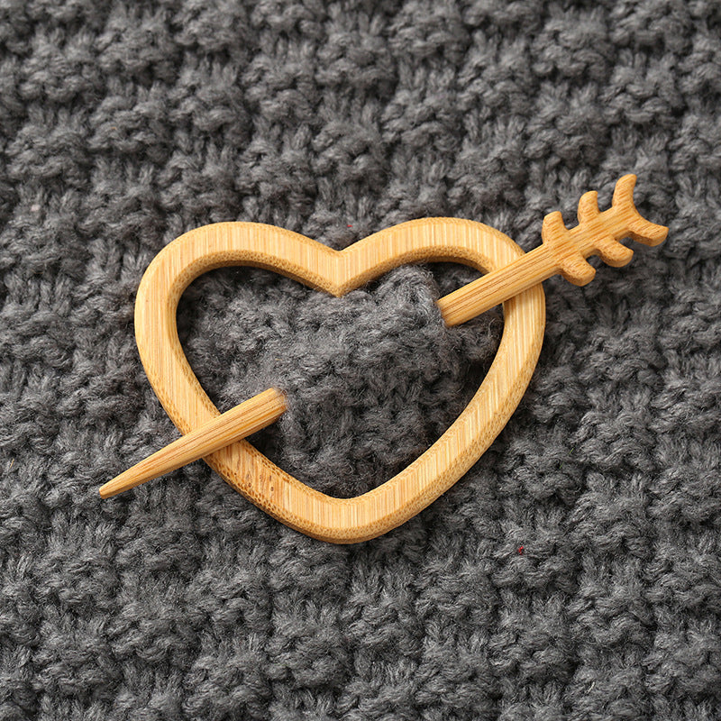 Wooden Animal - Pattern Brooch Pin Gift