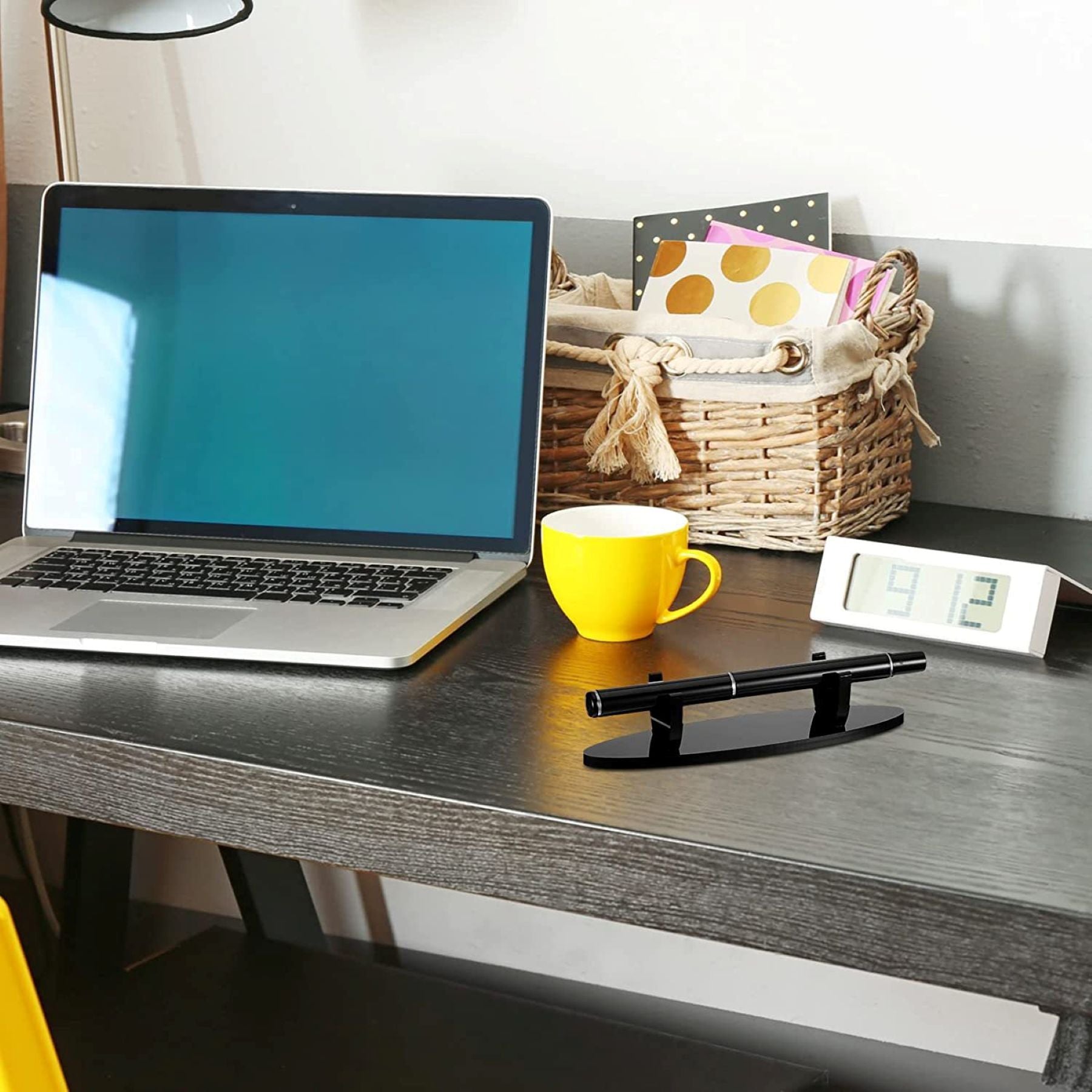 Acrylic Creative Pen Holder