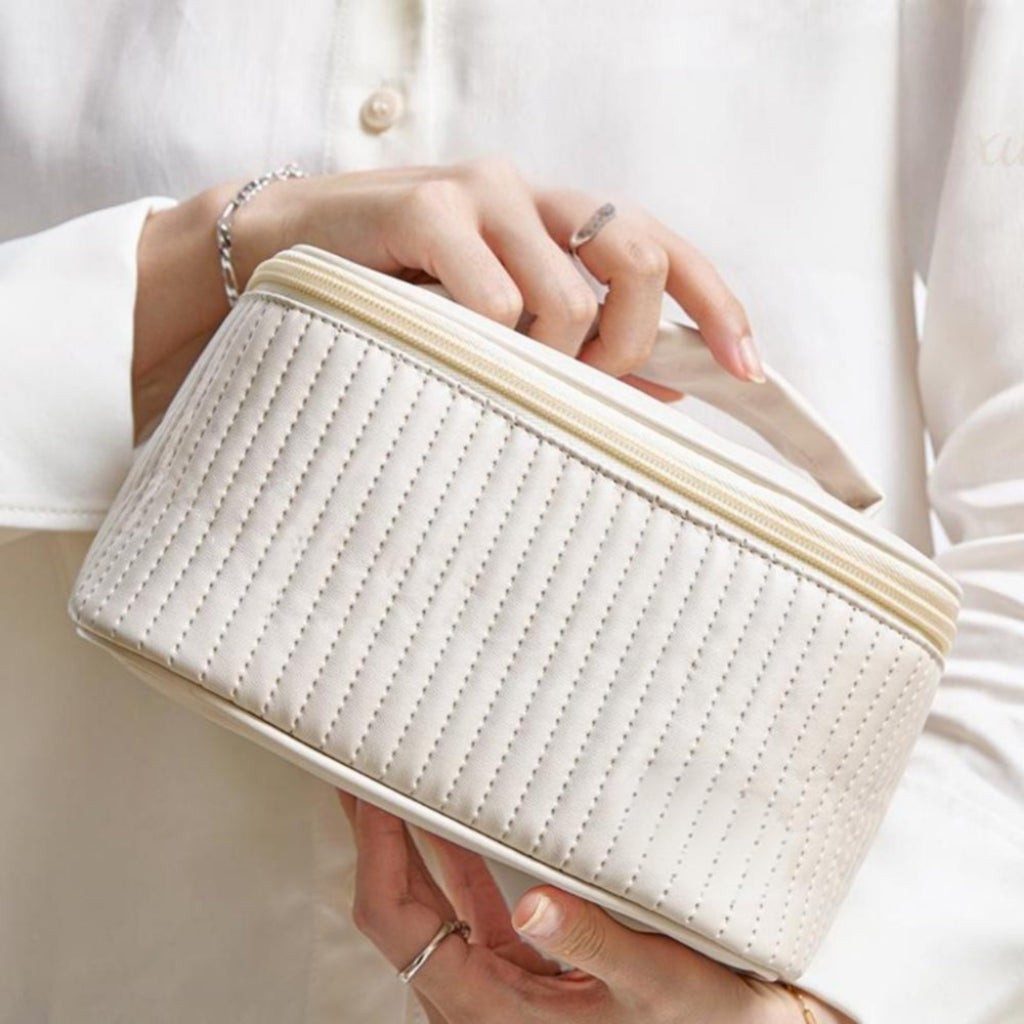 Large-Capacity Storage Makeup Bag