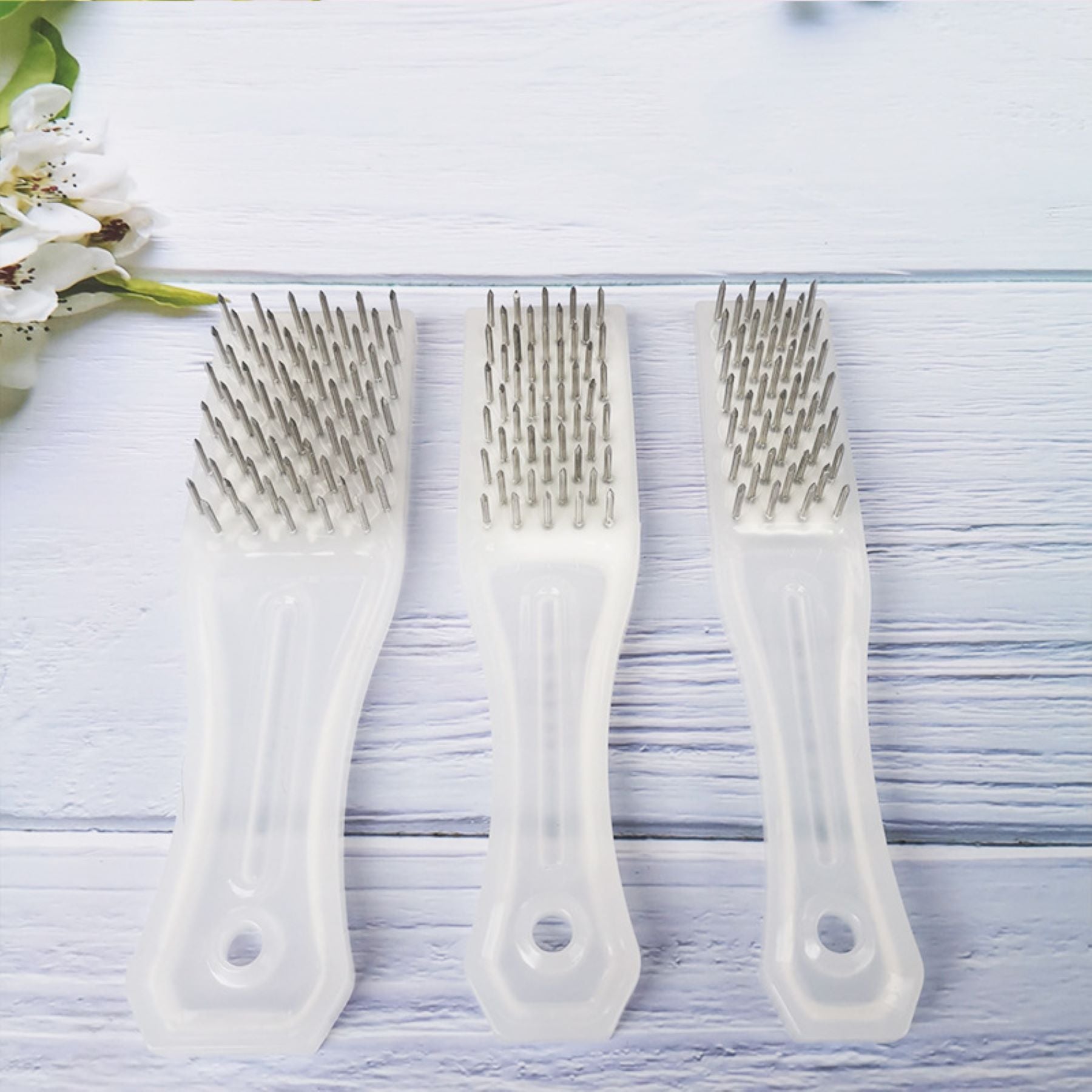 Quick - Clean Stainless Steel Fish Scaling Brush