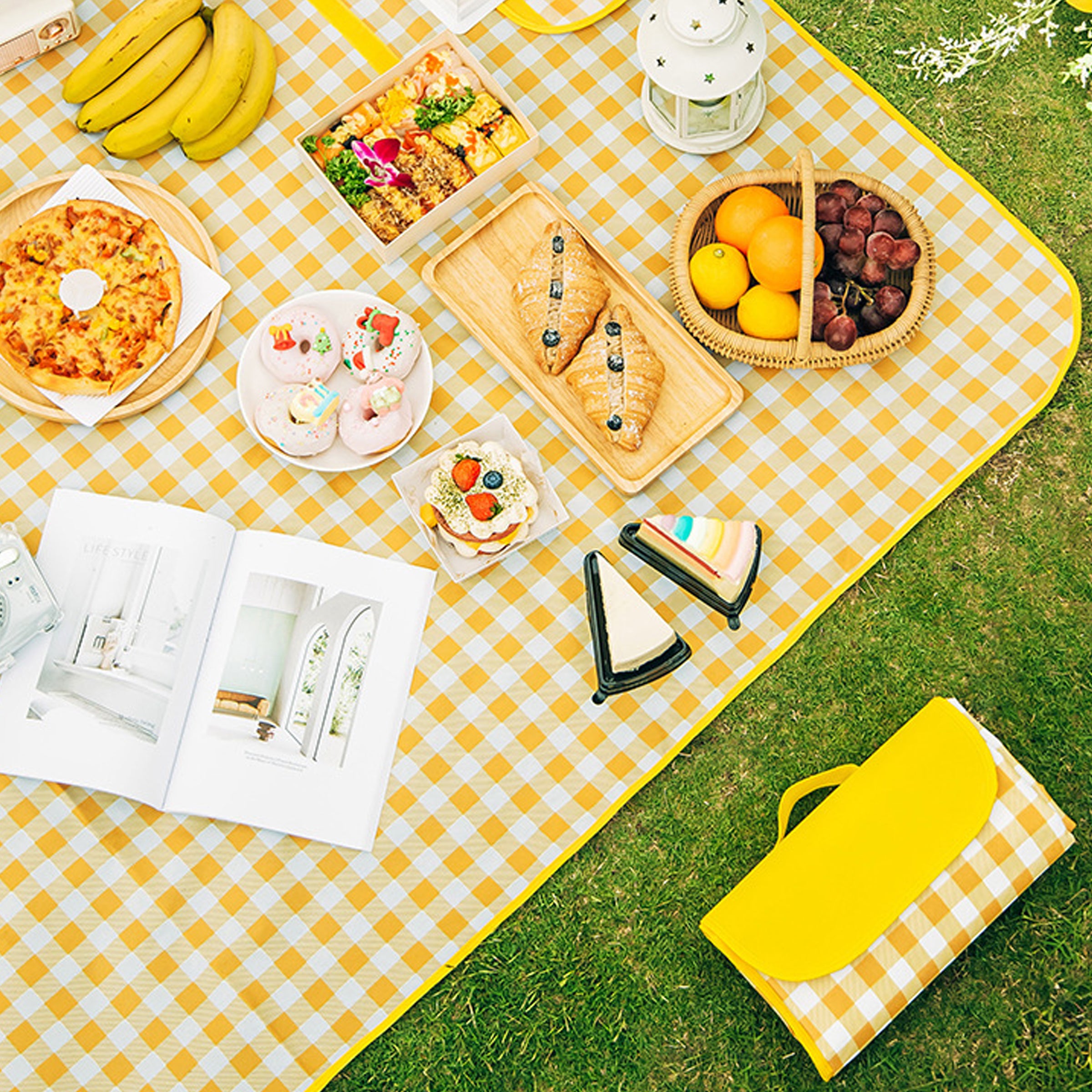 Foldable Outdoor Picnic Blanket