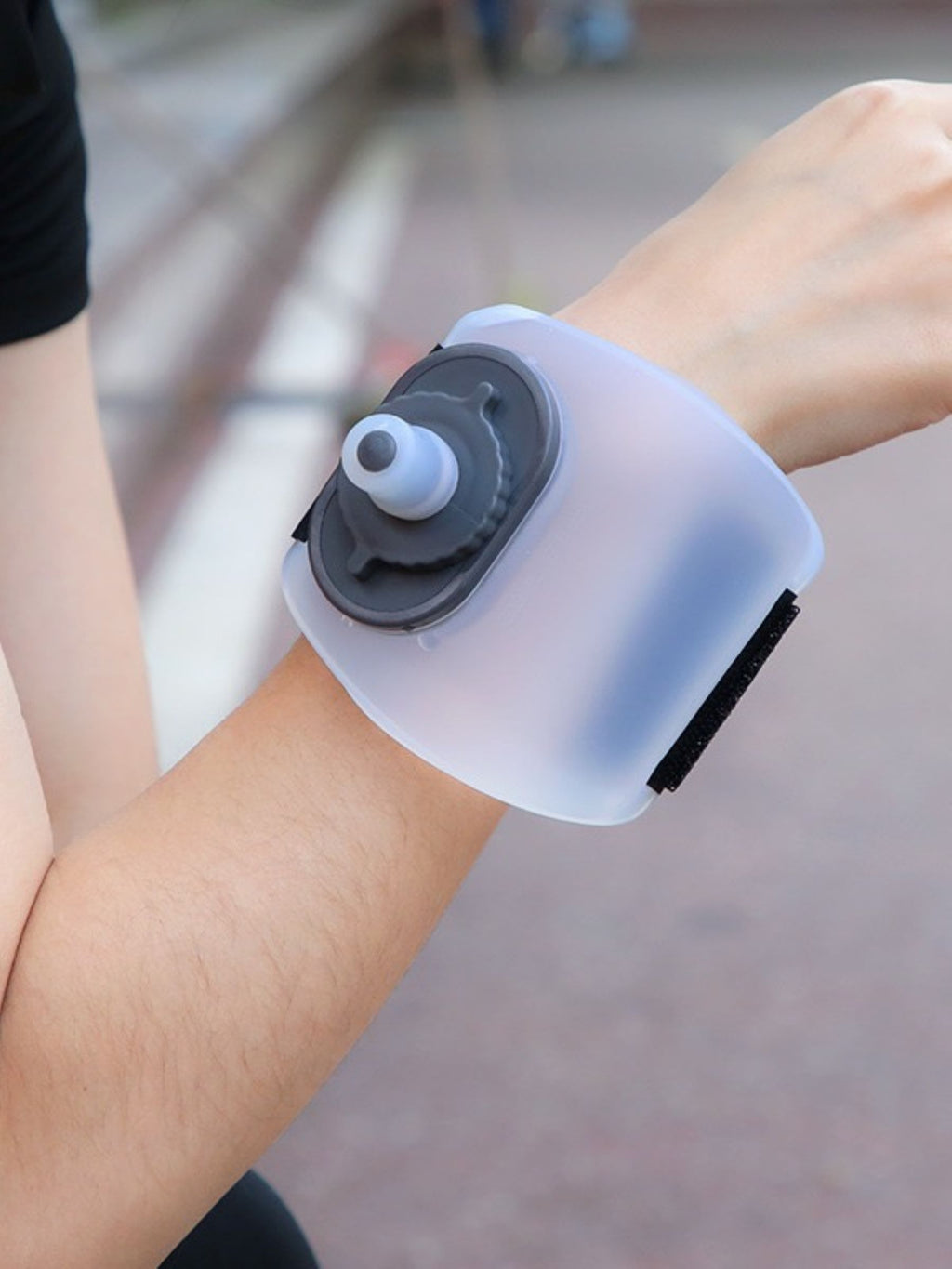 7 Oz Outdoor Sports Wrist Kettle