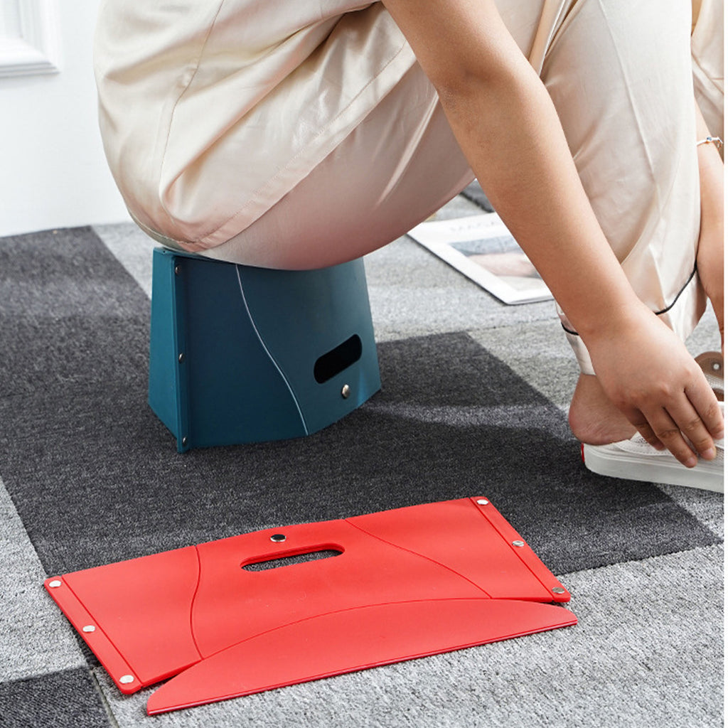 Carrying Basket And Stool 2-In-1 With Card Folding Design