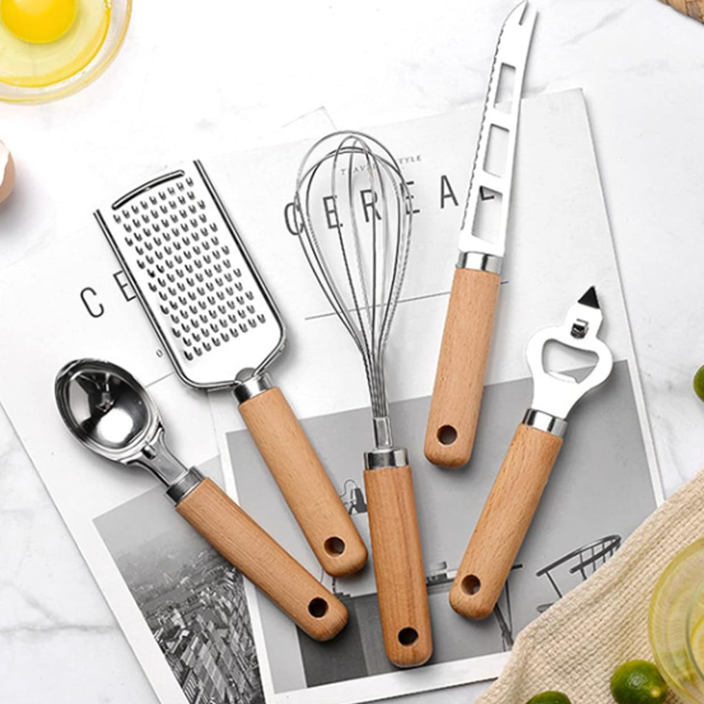 Wooden Handle Ice Cream Scoop