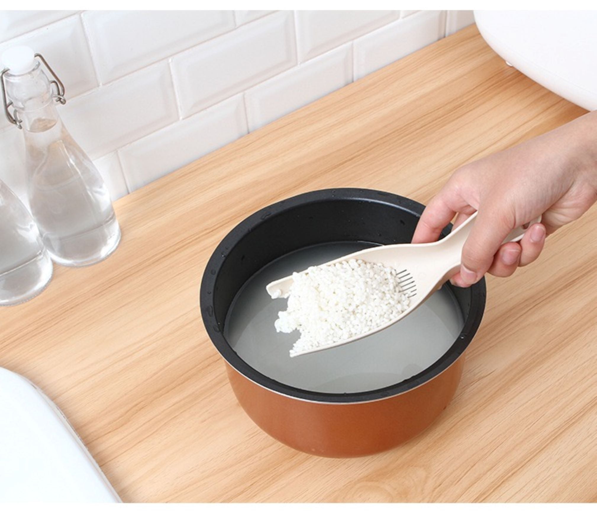 Multi-functional Rice-washing Spoon