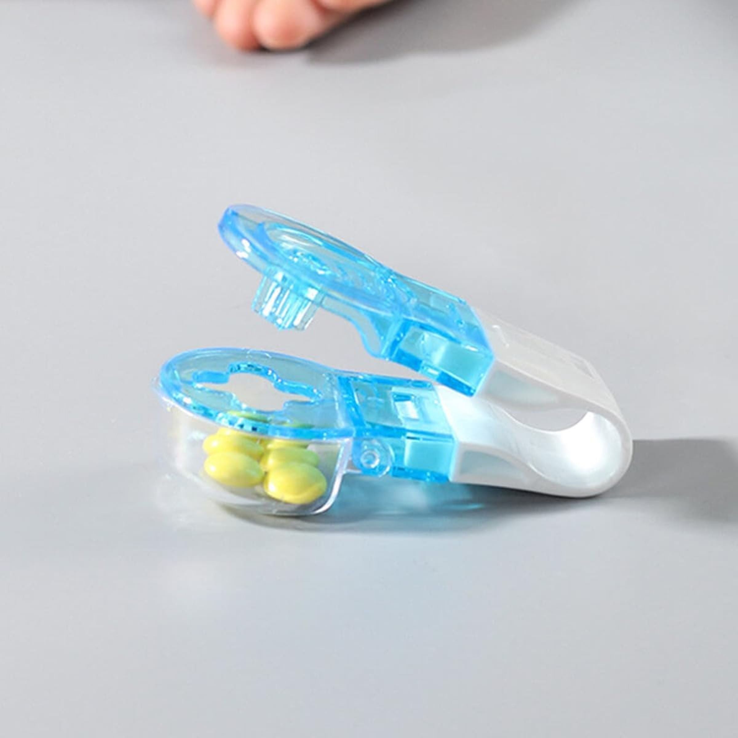 Portable Mini Pill Extractor