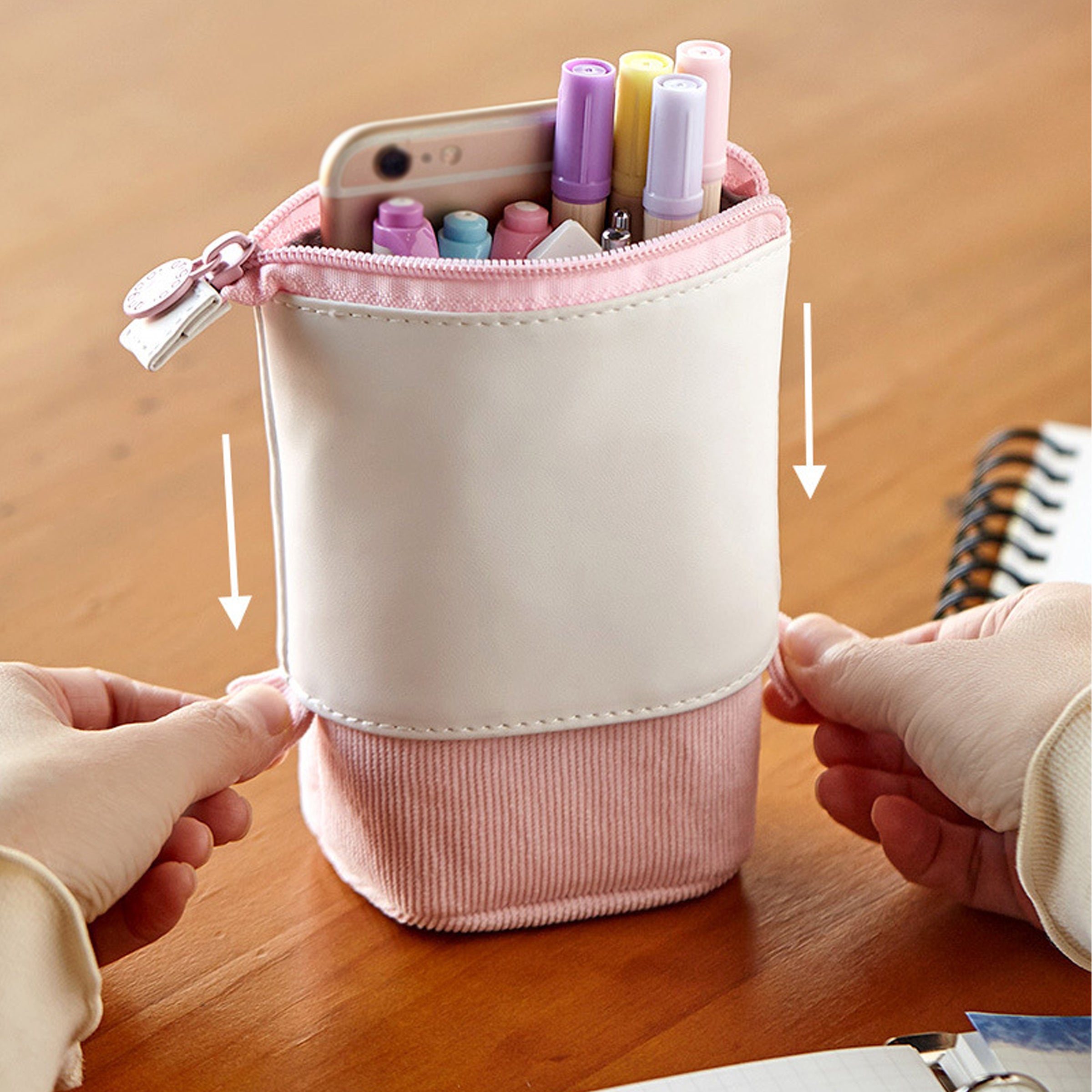 Retractable Pen Bag