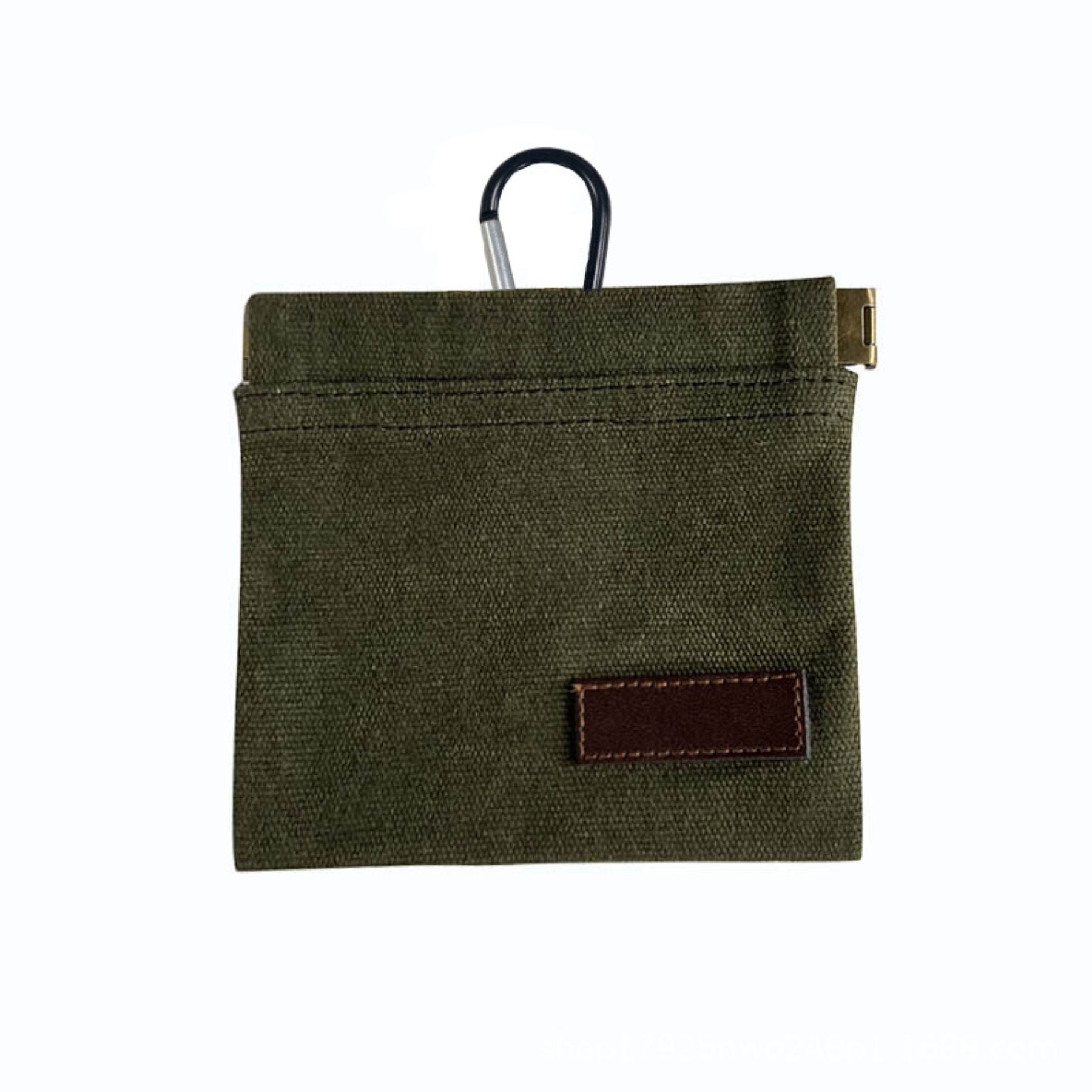 Outdoor Portable Pet Treat Pouch
