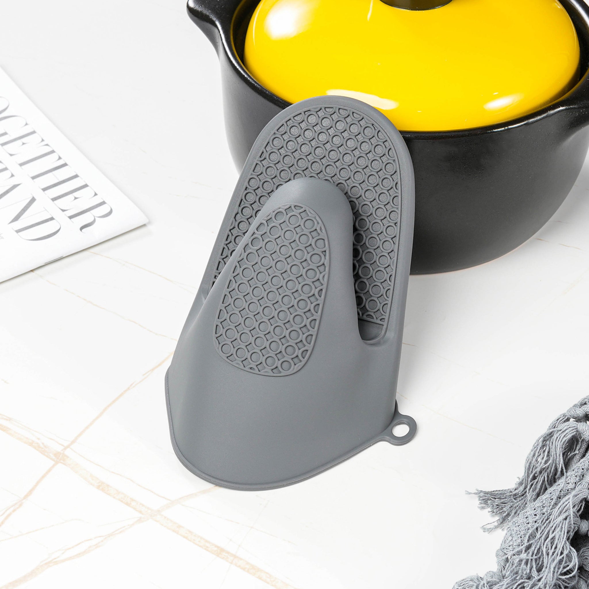 Single Heat-Resistant Thickened Silicone Gripper
