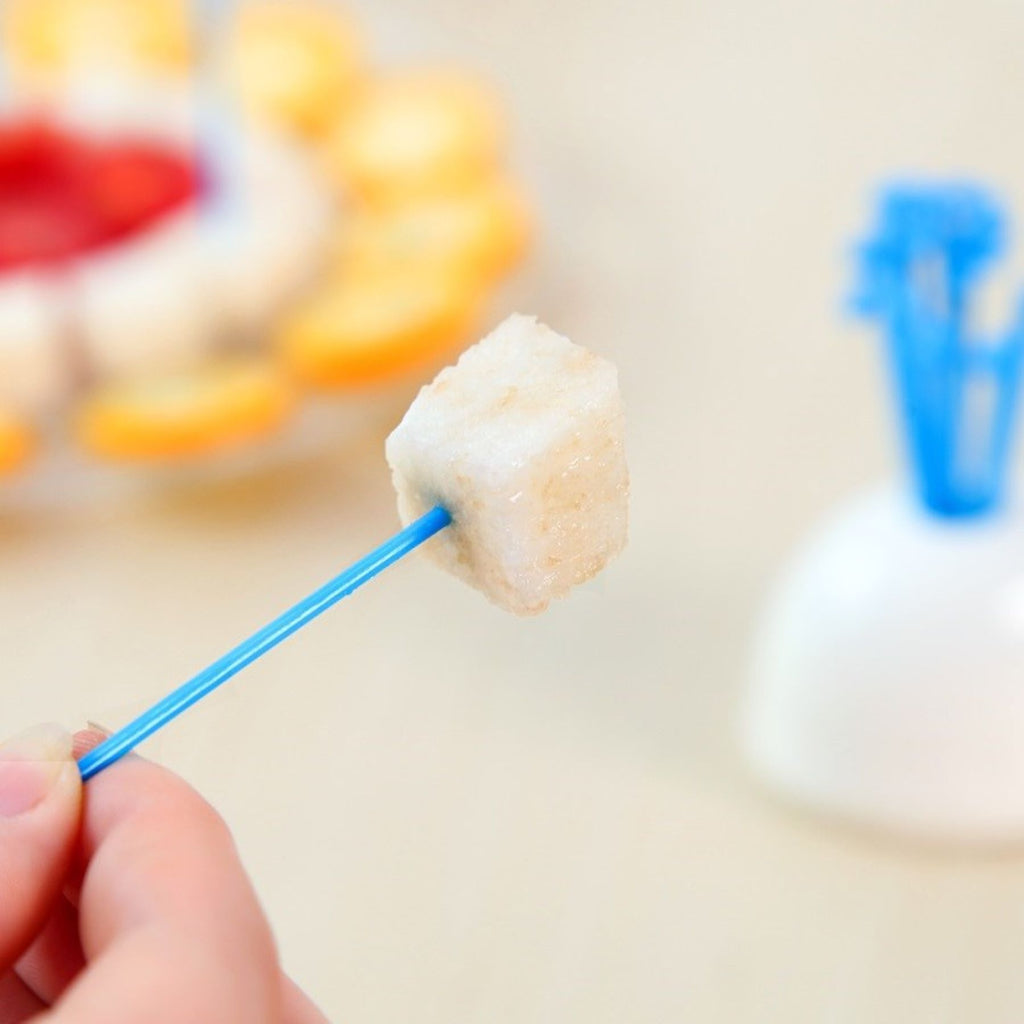 Creative Whale-Shaped Water-Spouting Fruit Forks
