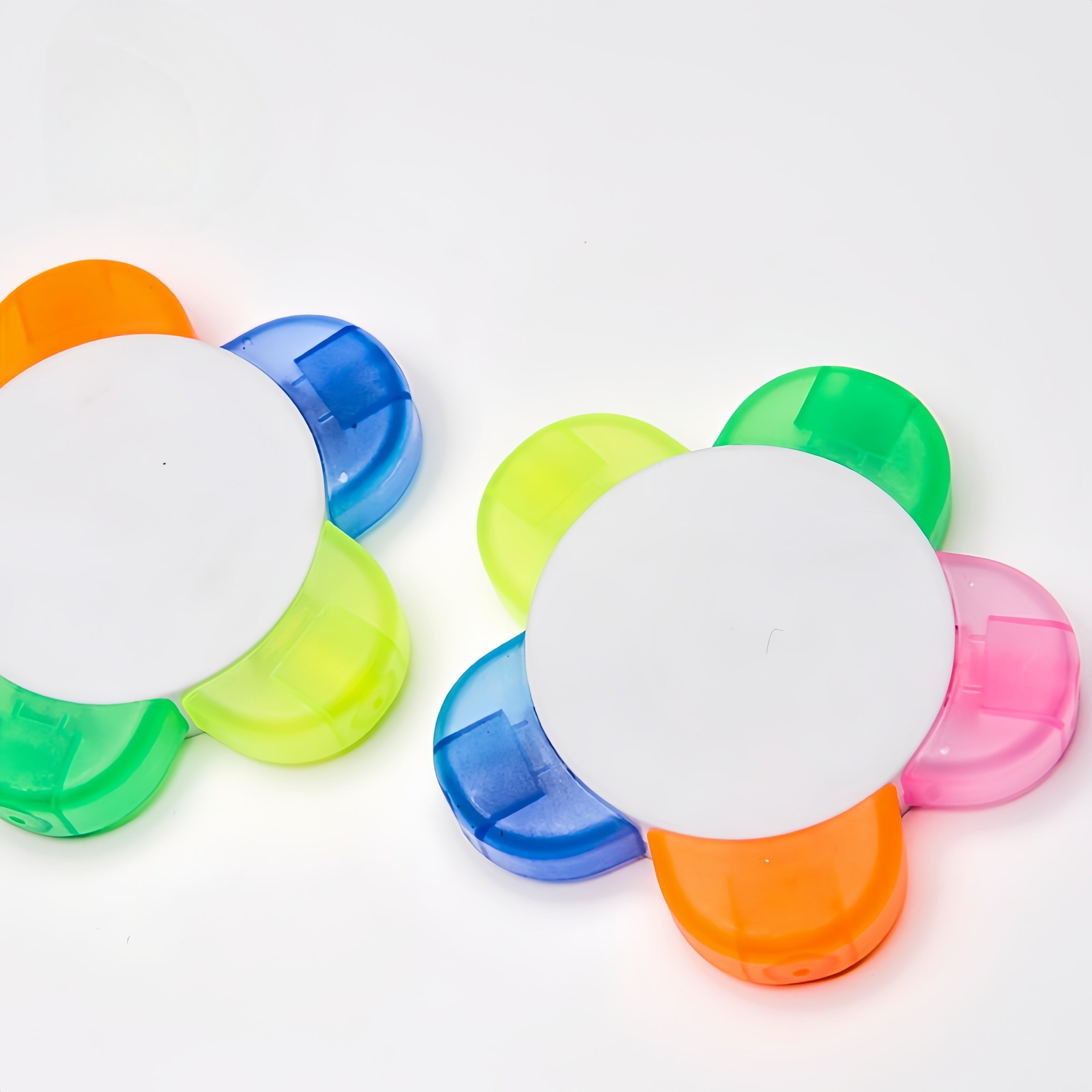 Lovely 5 Color Flower Petal Highlighter Pen