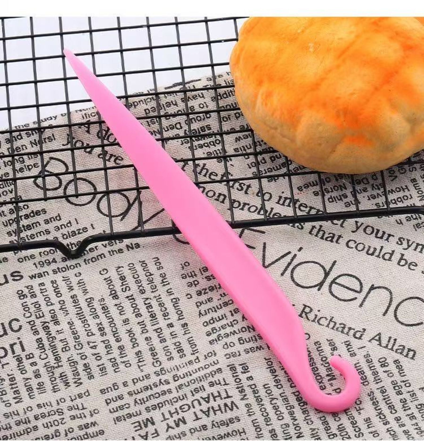 Cake Removal Tool