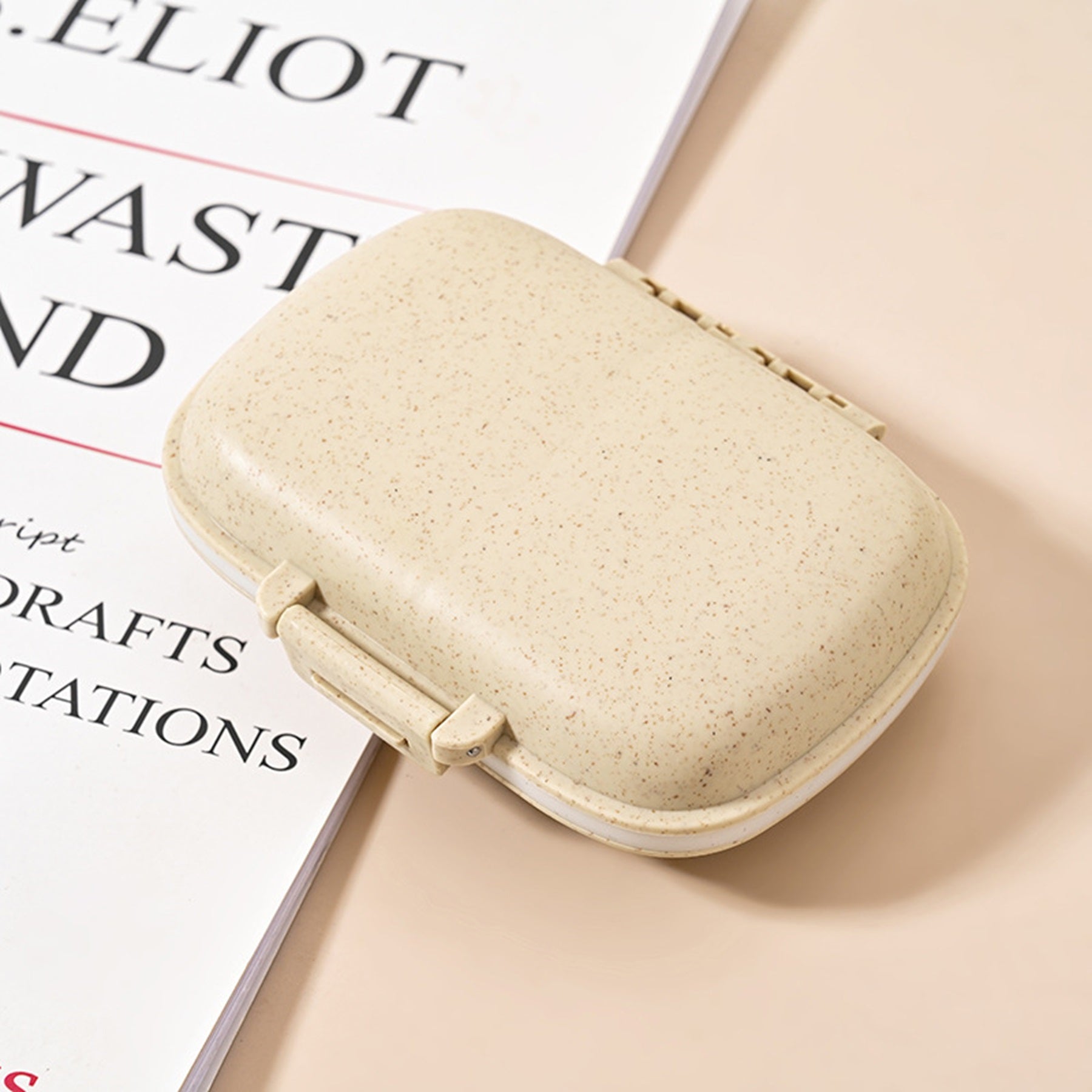 Portable 8-Compartment Sealed Pill Box