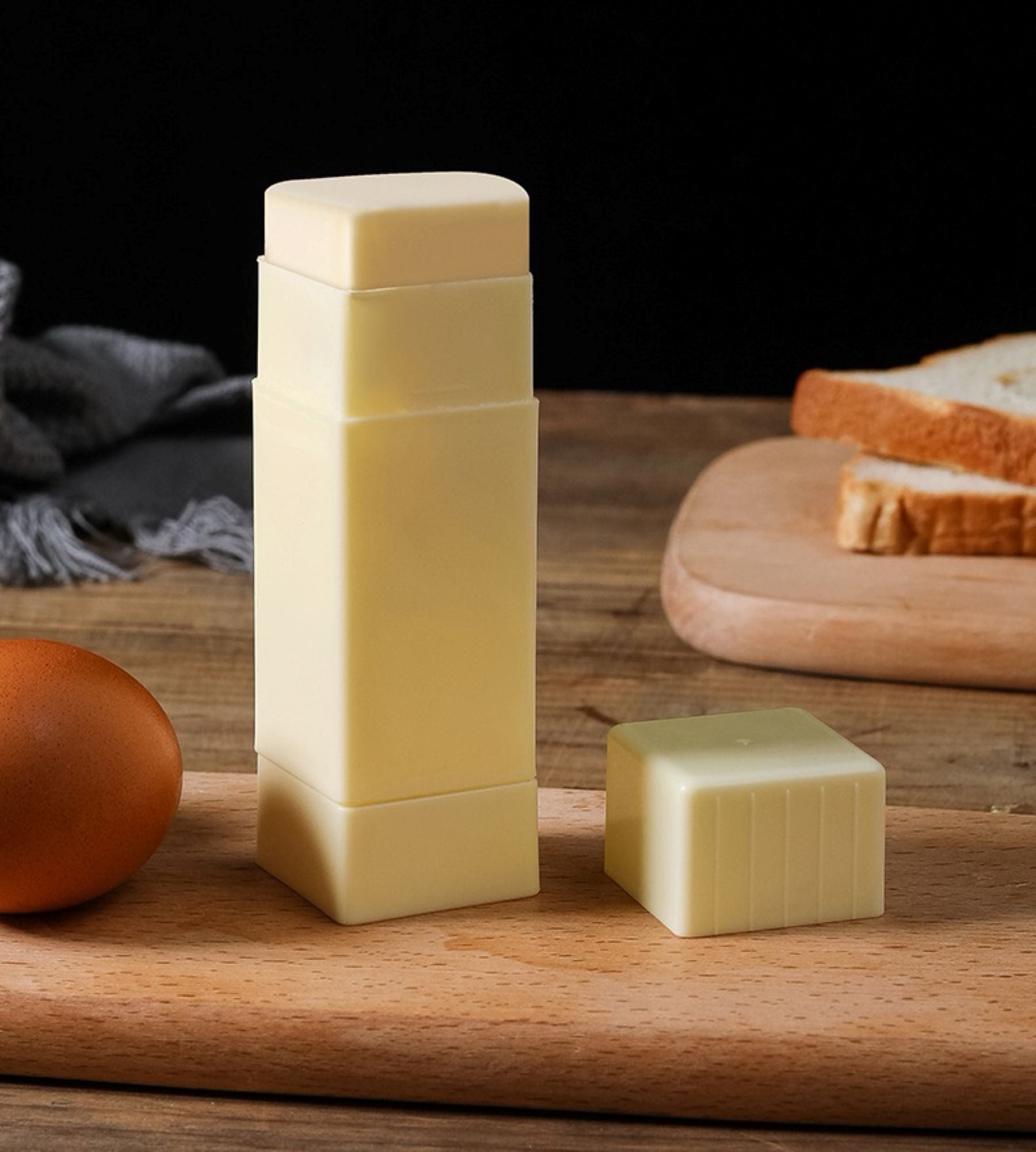 Upright Rotating Butter Spreading Stick