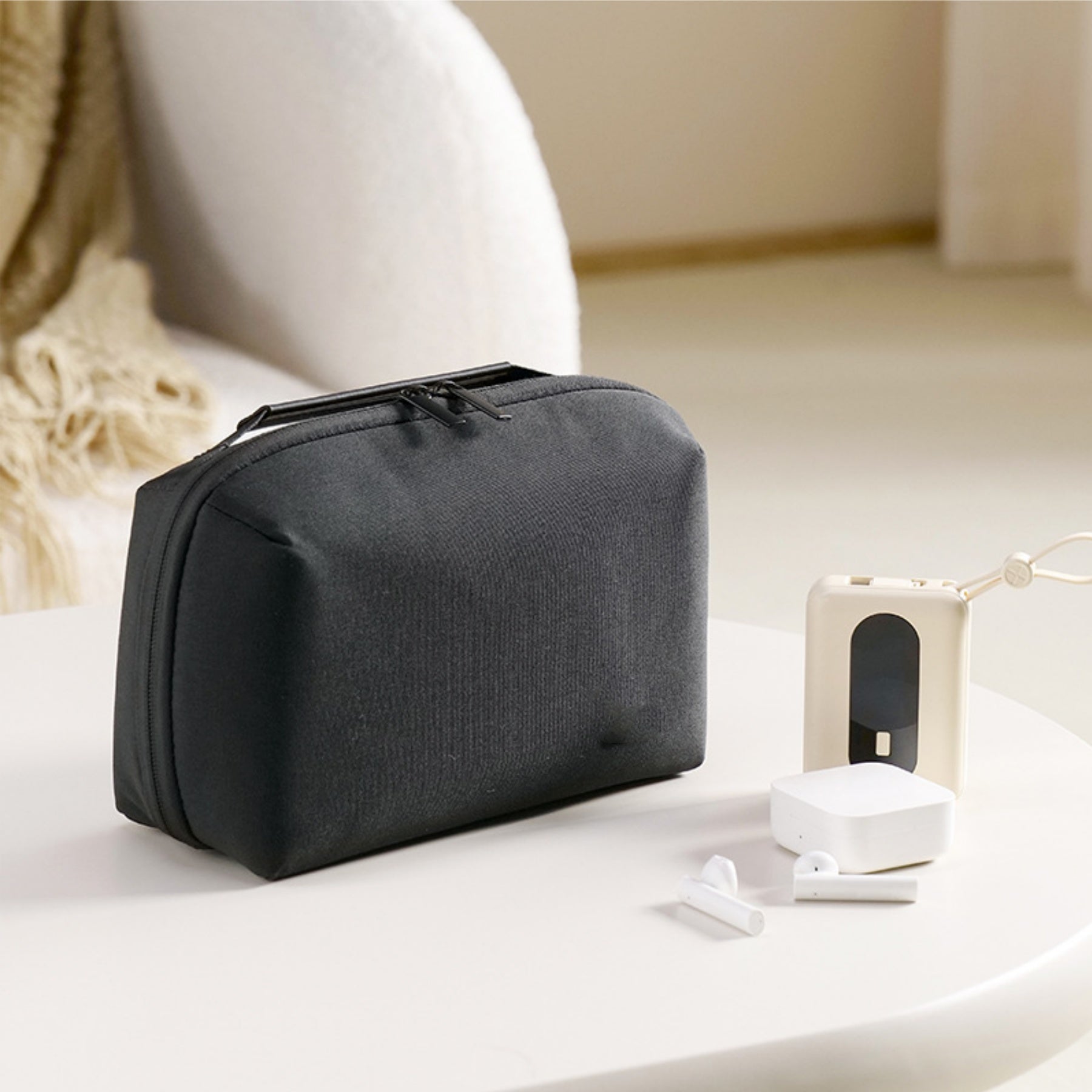 Handheld Data Cable Organizer Bag