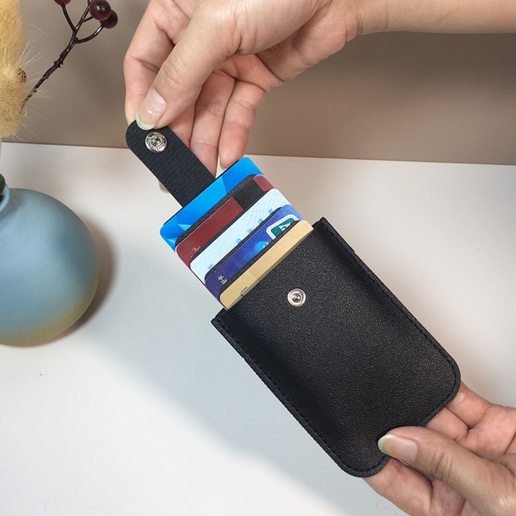 Layered Concealed Pull - out Card Holder