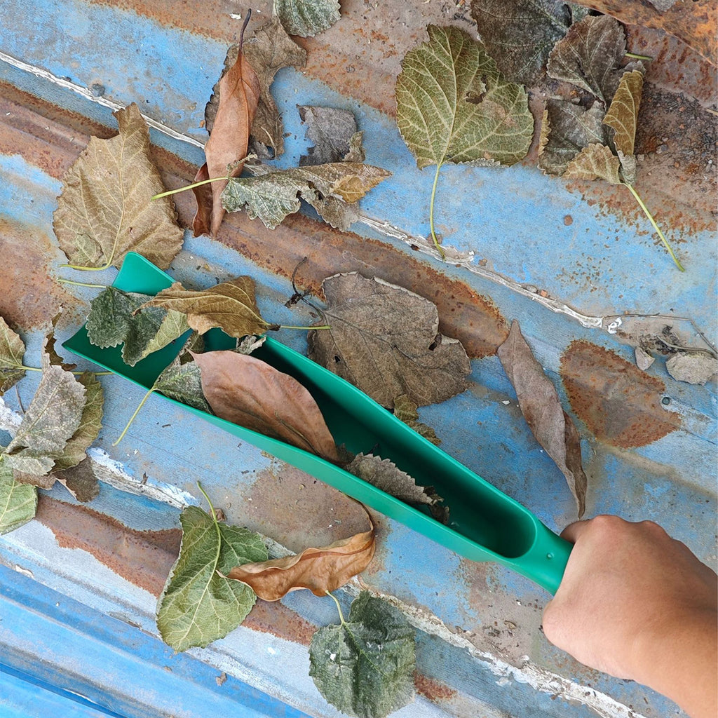 Plastic Leaf Shovel