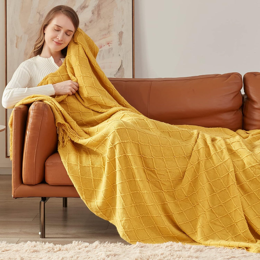Embroidered Vintage Diamond Knitted Blanket