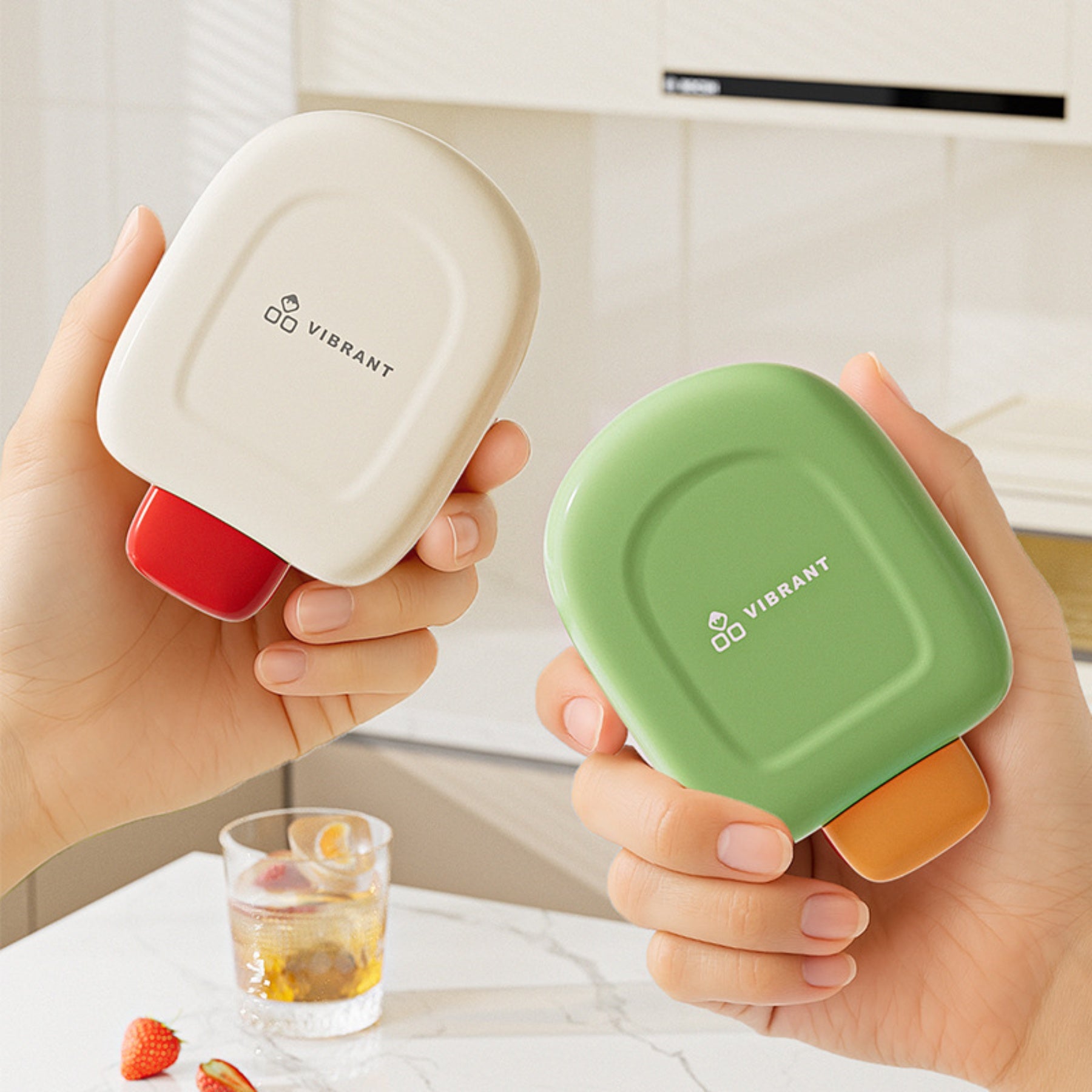 Ice Cube Tray With Lid