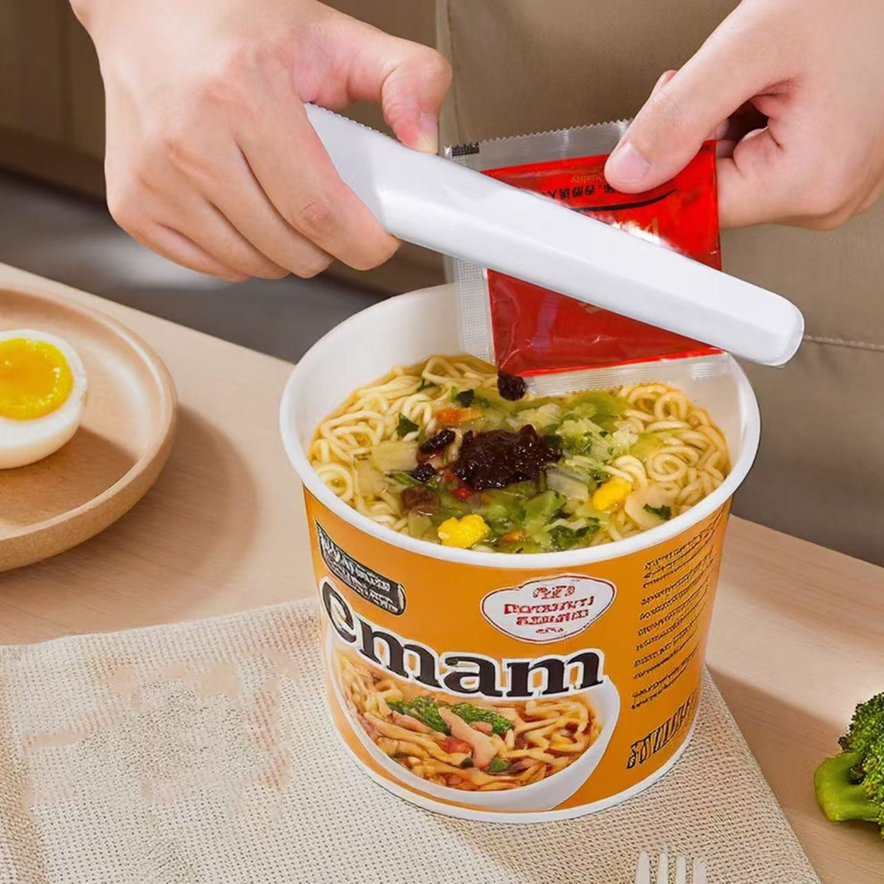 Food Packaging Compression Tool