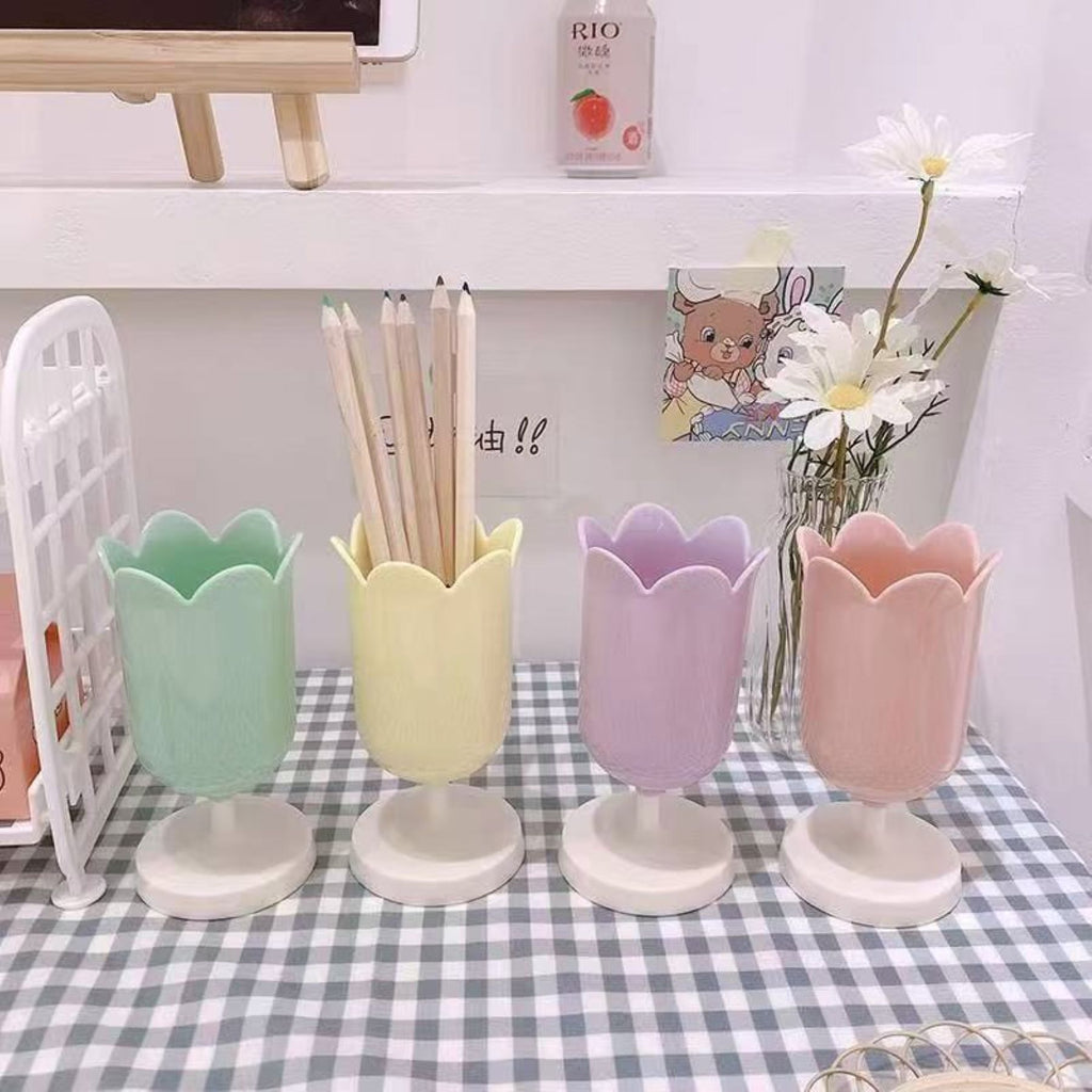 Tulip Pen Holder